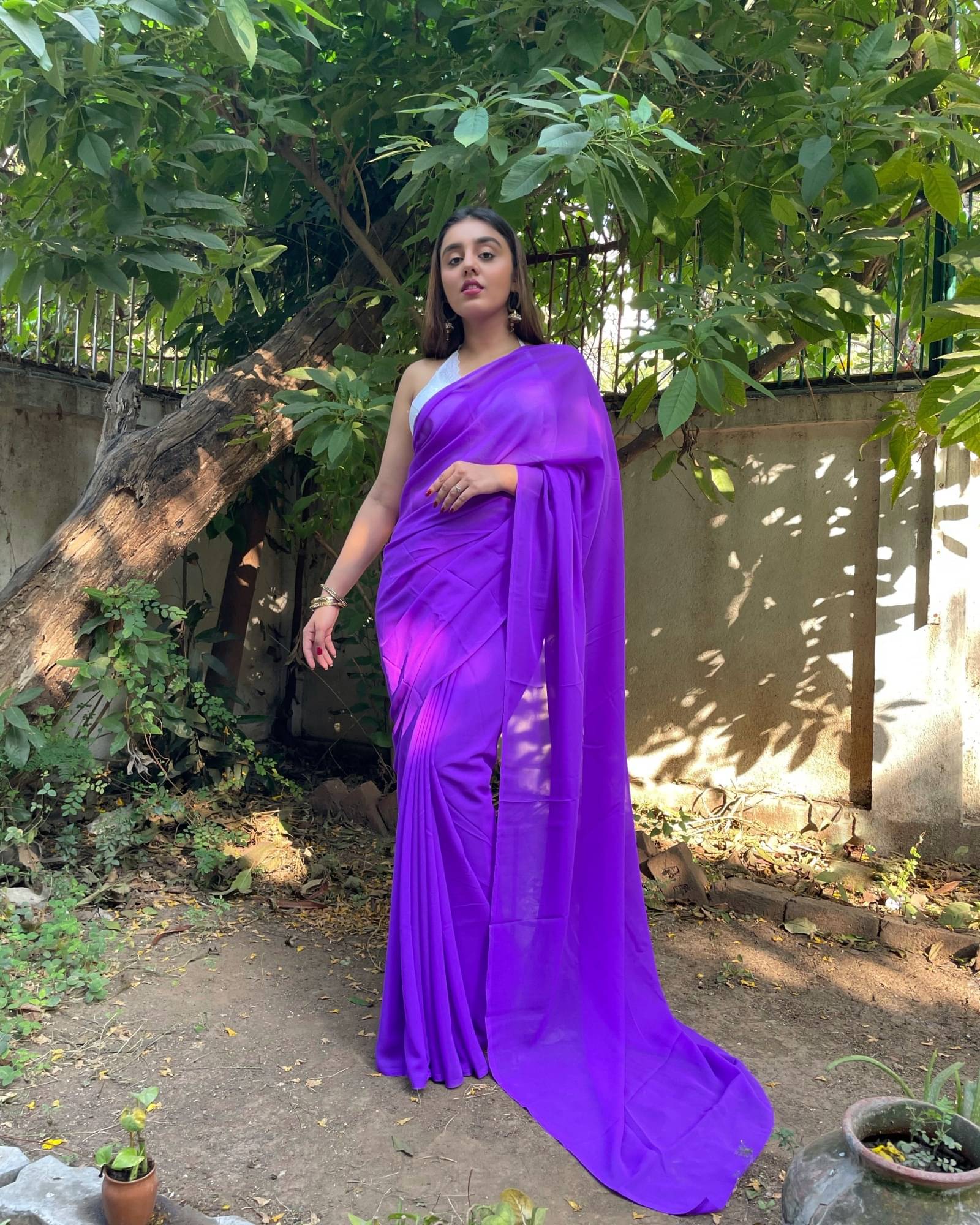 ANAND SAREES Georgette Solid Saree With Unstitched Blouse Piece ( Purple ) ANAND SAREES Georgette Solid Saree With Unstitched Blouse Piece ( Purple )