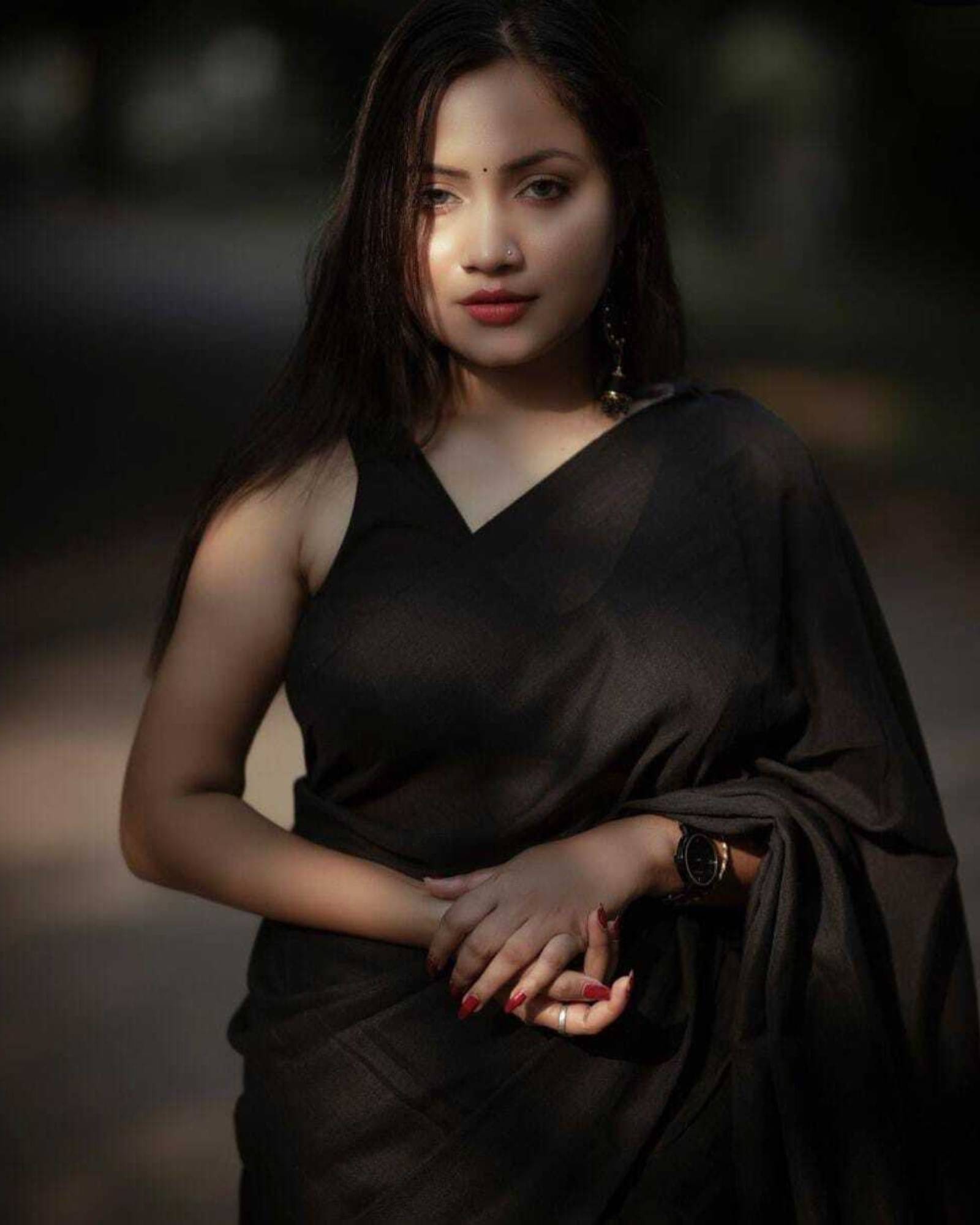 ANAND SAREES Georgette Solid Saree With Unstitched Blouse Piece ( Black ) ANAND SAREES Georgette Solid Saree With Unstitched Blouse Piece ( Black )