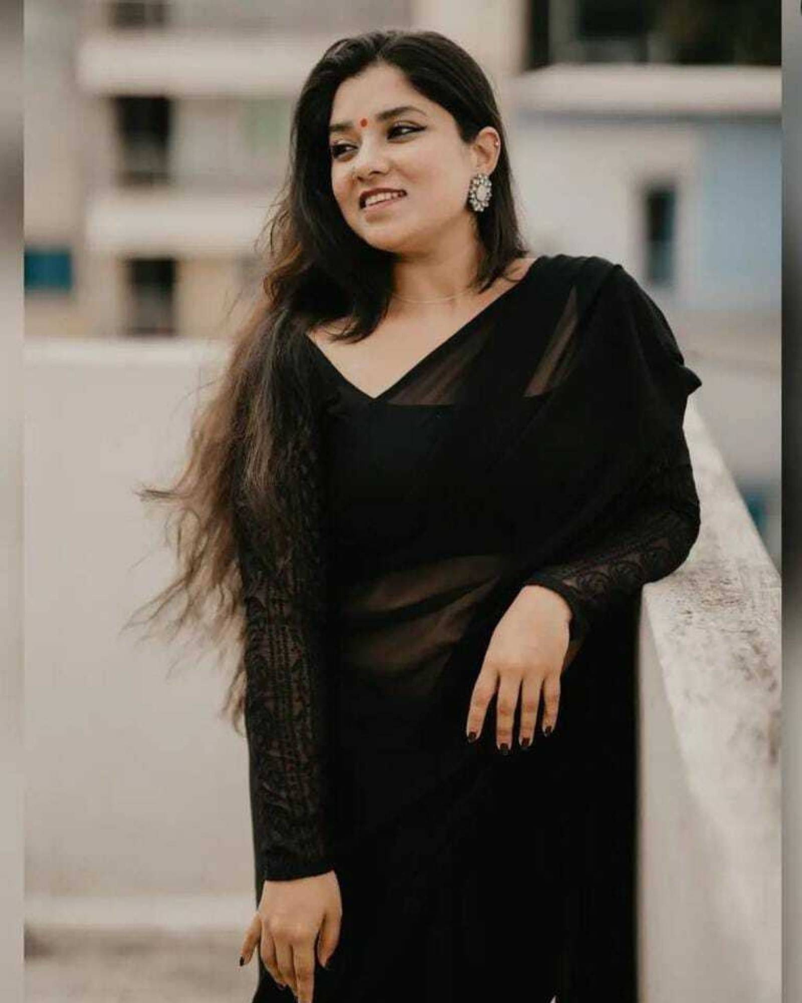     			ANAND SAREES Georgette Solid Saree With Unstitched Blouse Piece ( Black )