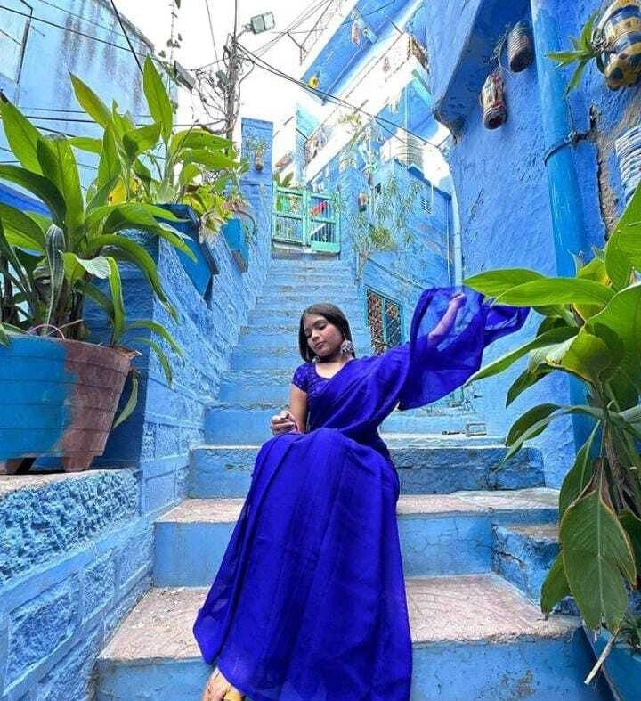     			ANAND SAREES Georgette Solid Saree With Unstitched Blouse Piece ( Blue )