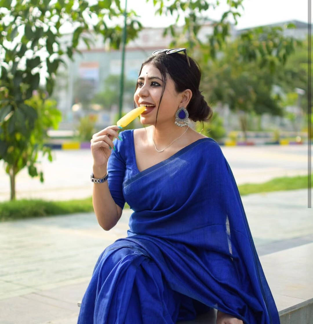     			ANAND SAREES Georgette Solid Saree With Unstitched Blouse Piece ( Blue )