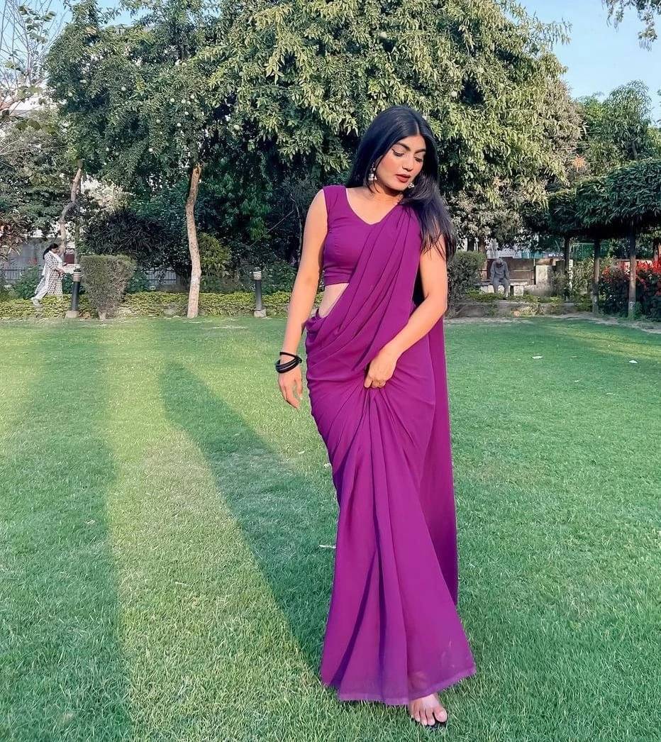     			ANAND SAREES Georgette Solid Saree With Unstitched Blouse Piece ( Purple )
