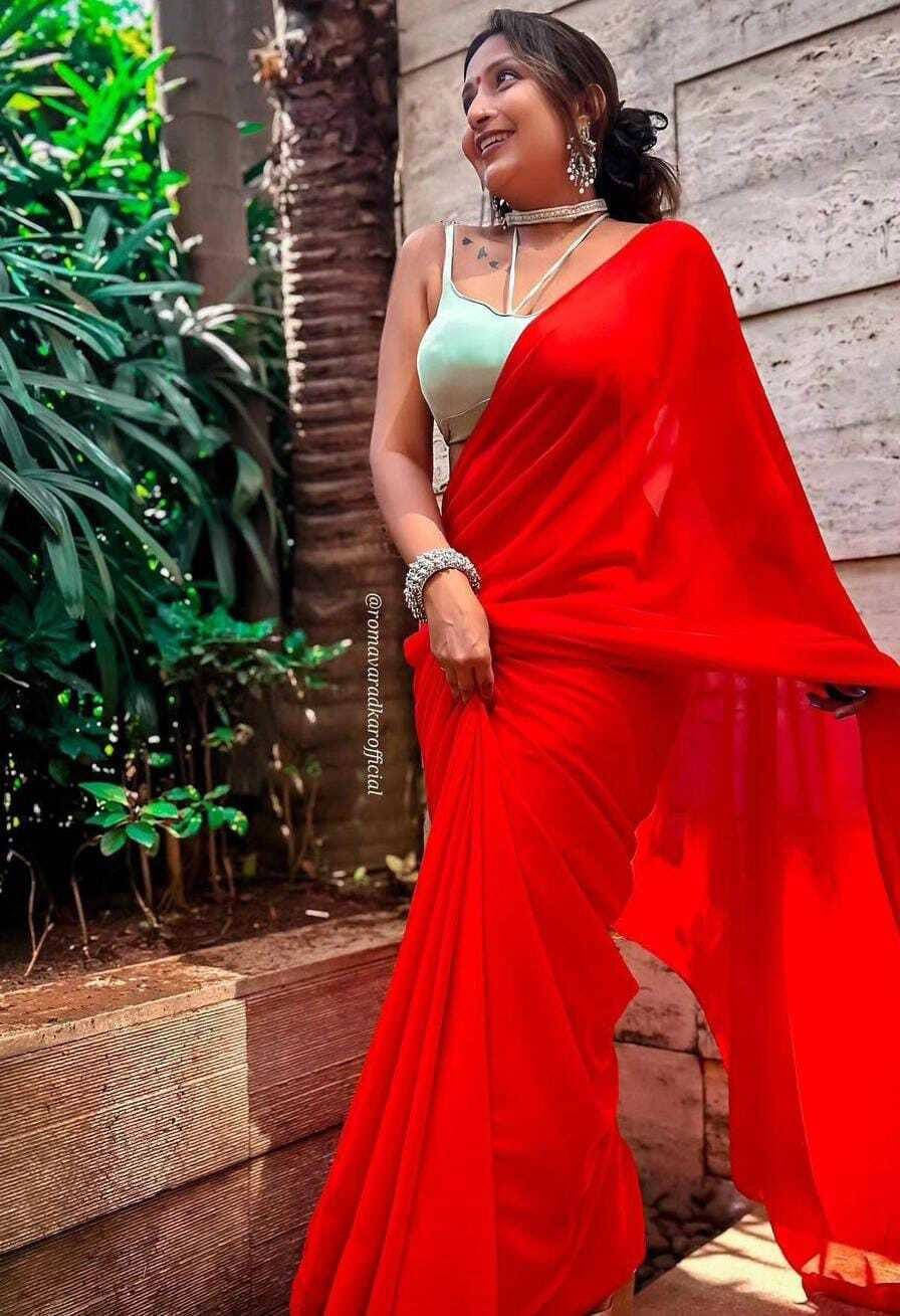     			ANAND SAREES Georgette Solid Saree With Unstitched Blouse Piece ( Red )