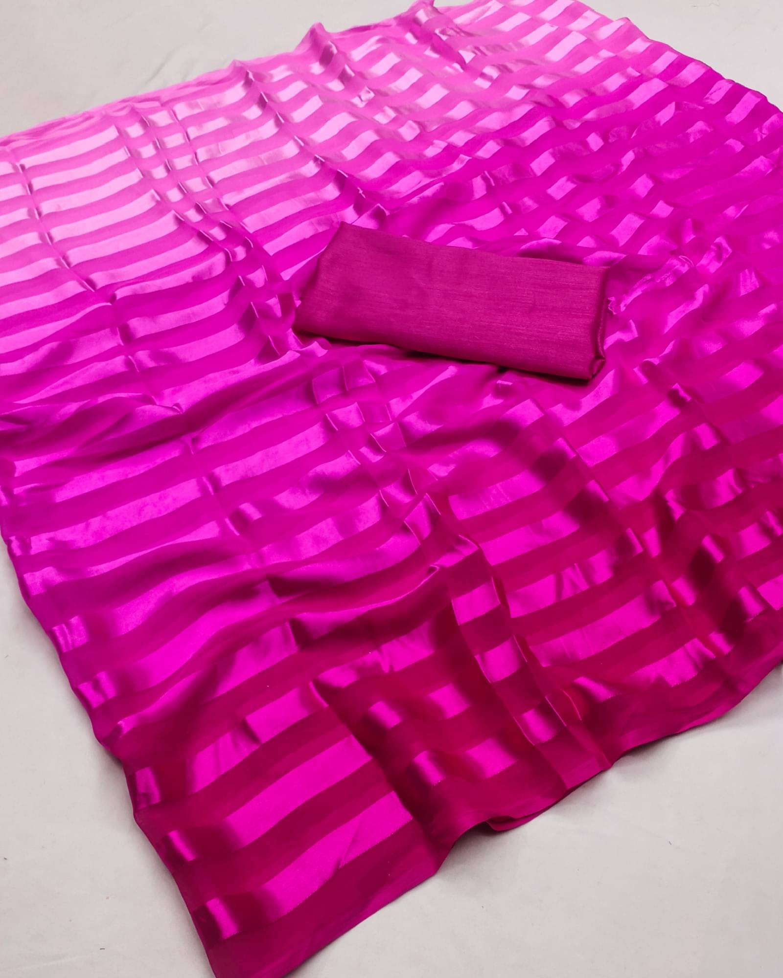     			ANAND SAREES Satin Striped Saree With Unstitched Blouse Piece ( Pink )