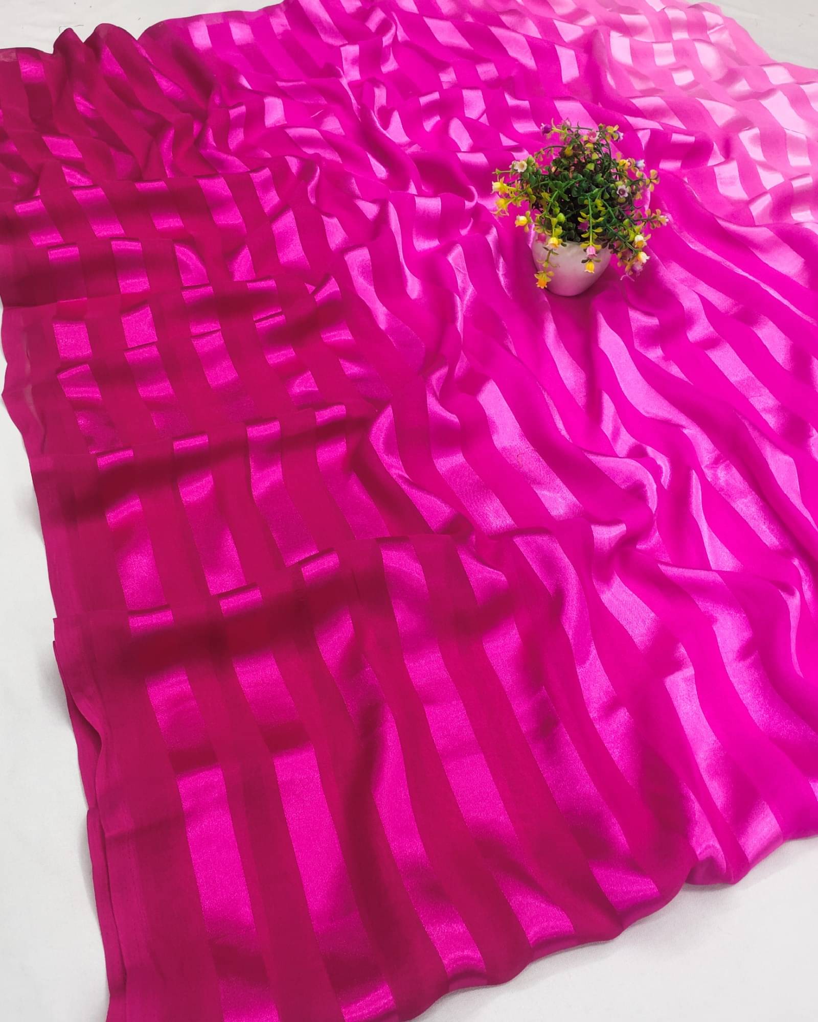     			ANAND SAREES Satin Striped Saree With Unstitched Blouse Piece ( Pink )