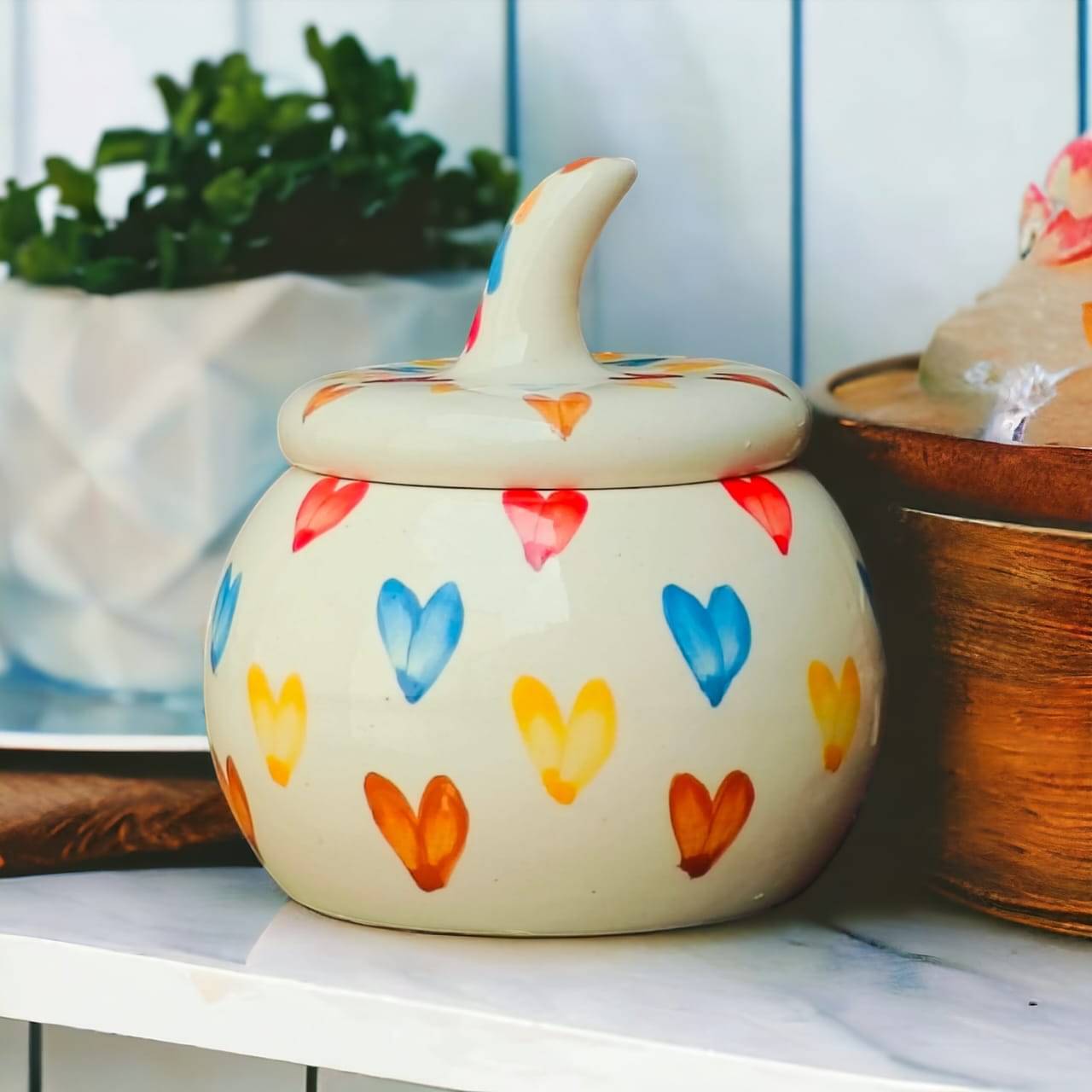 Malaikah Hrt Salt Jar Ceramic White Salt/Pepper Container ( Set of 1 )     			Malaikah Hrt Salt Jar Ceramic White Salt/Pepper Container ( Set of 1 )