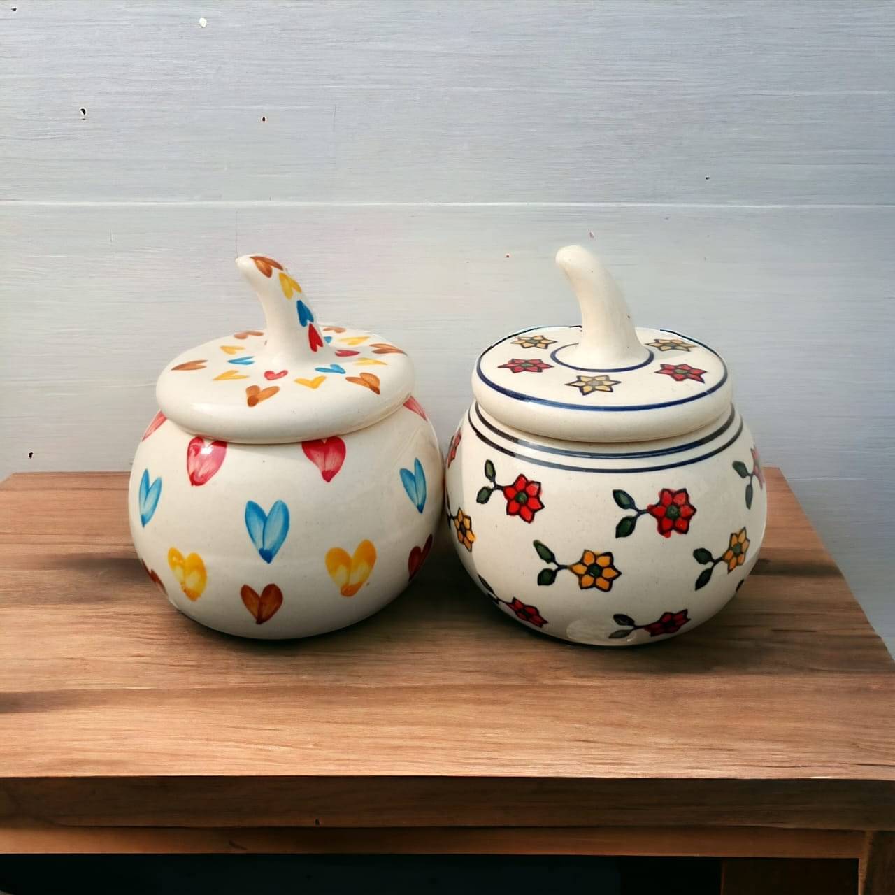 Malaikah Multi Combo Salt Jar Ceramic Off White Tea/Coffee/Sugar Container ( Set of 2 ) Malaikah Multi Combo Salt Jar Ceramic Off White Tea/Coffee/Sugar Container ( Set of 2 )