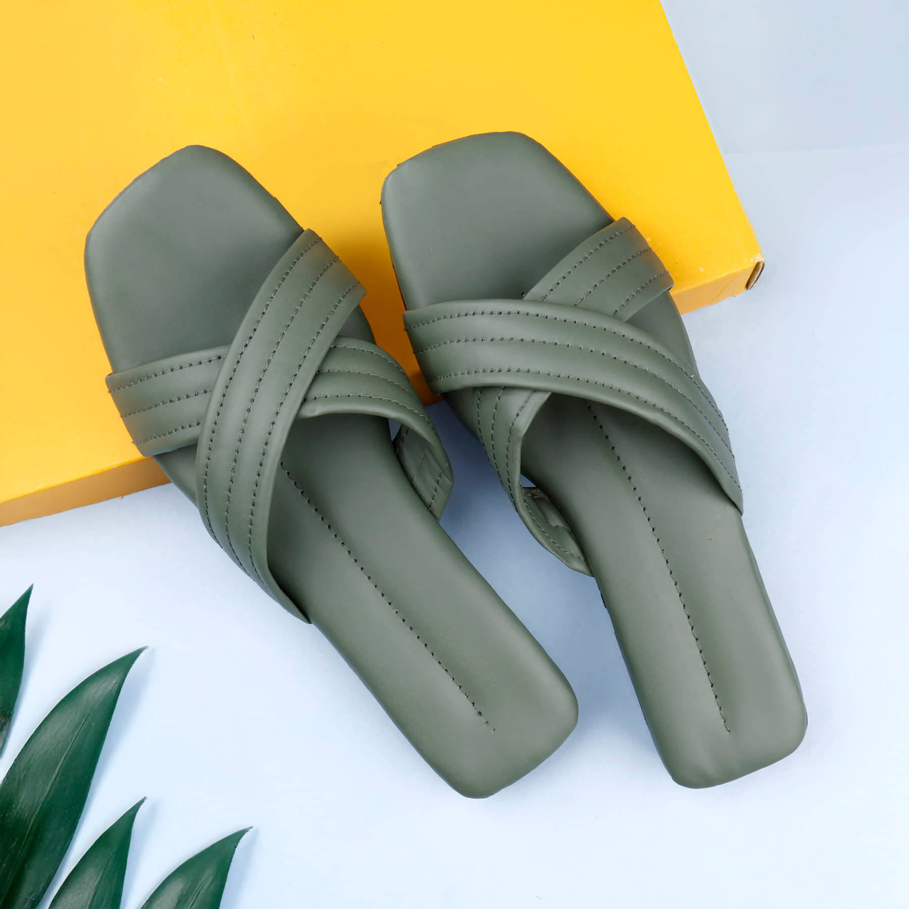     			Paduki Green Women's Flats