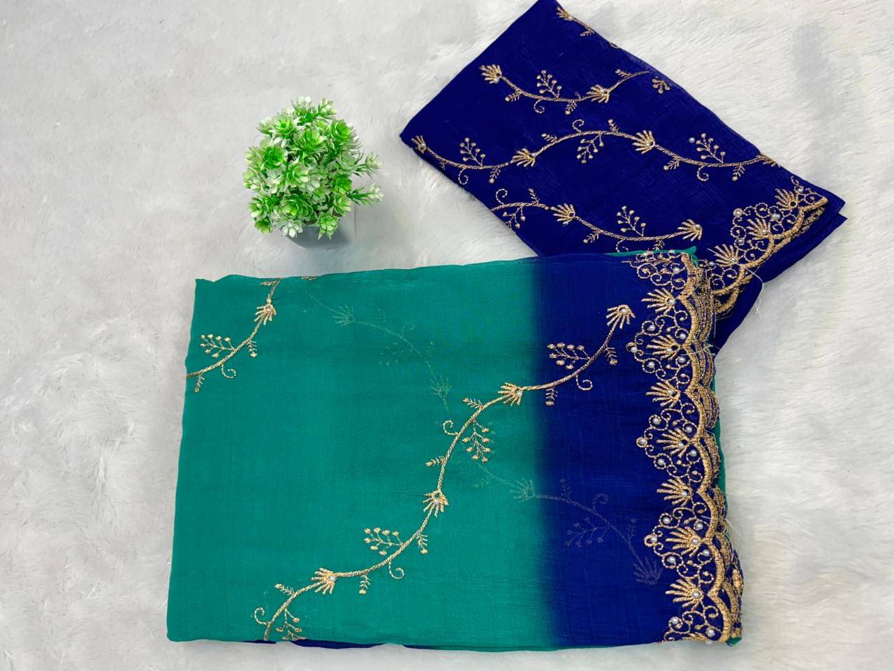     			Sitanjali Lifestyle Chanderi Embroidered Sambalpuri Saree With Unstitched Blouse Piece ( Indigo )