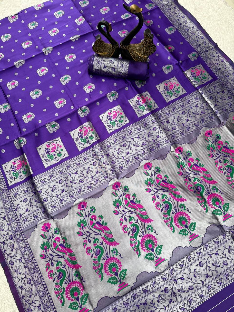 fab woven Art Silk Woven Kanjeevaram Sarees With Unstitched Blouse Piece ( Purple )     			fab woven Art Silk Woven Kanjeevaram Sarees With Unstitched Blouse Piece ( Purple )