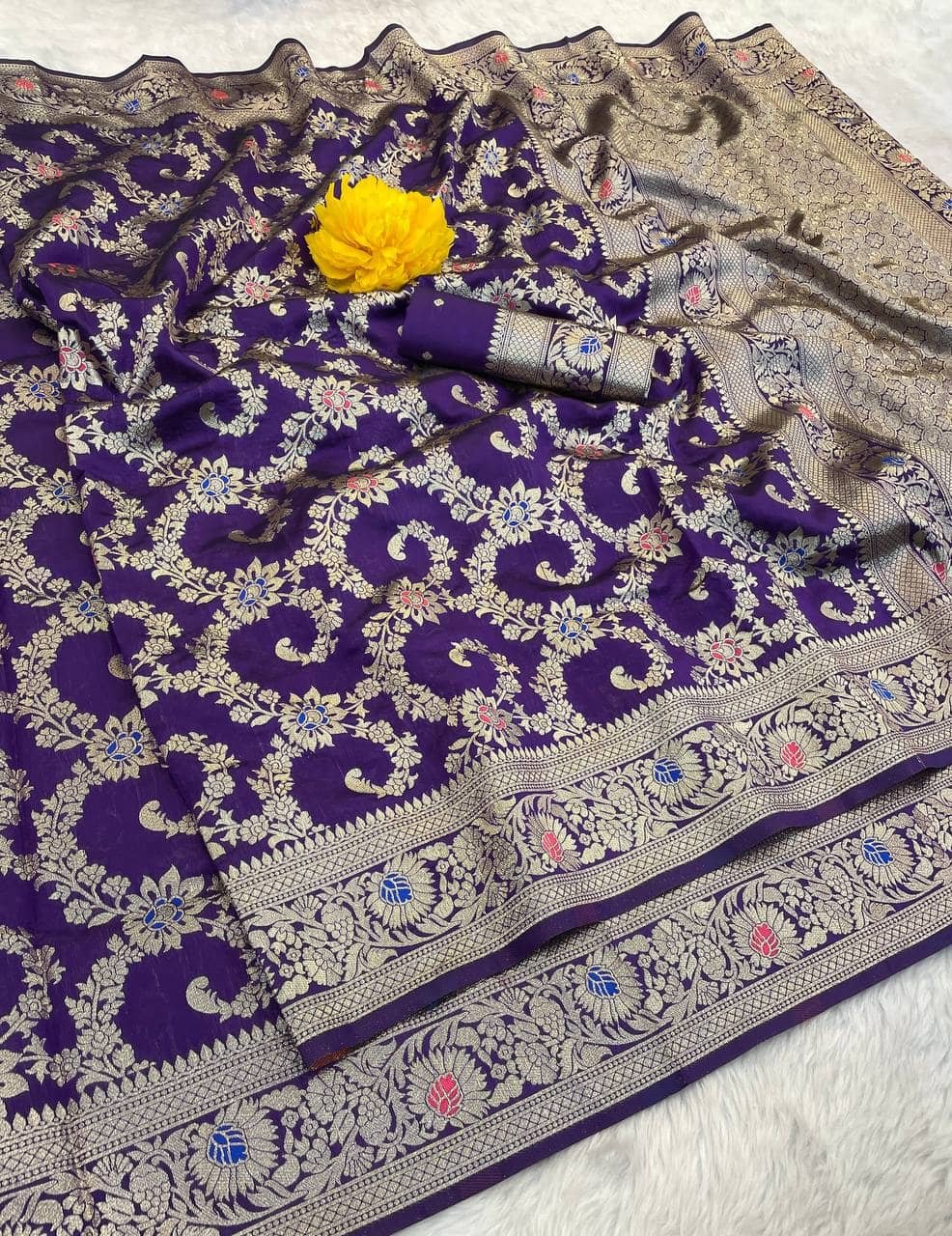 fab woven Art Silk Woven Kanjeevaram Sarees With Unstitched Blouse Piece ( Wine ) - Sarees | Buy online on ZillyBuy