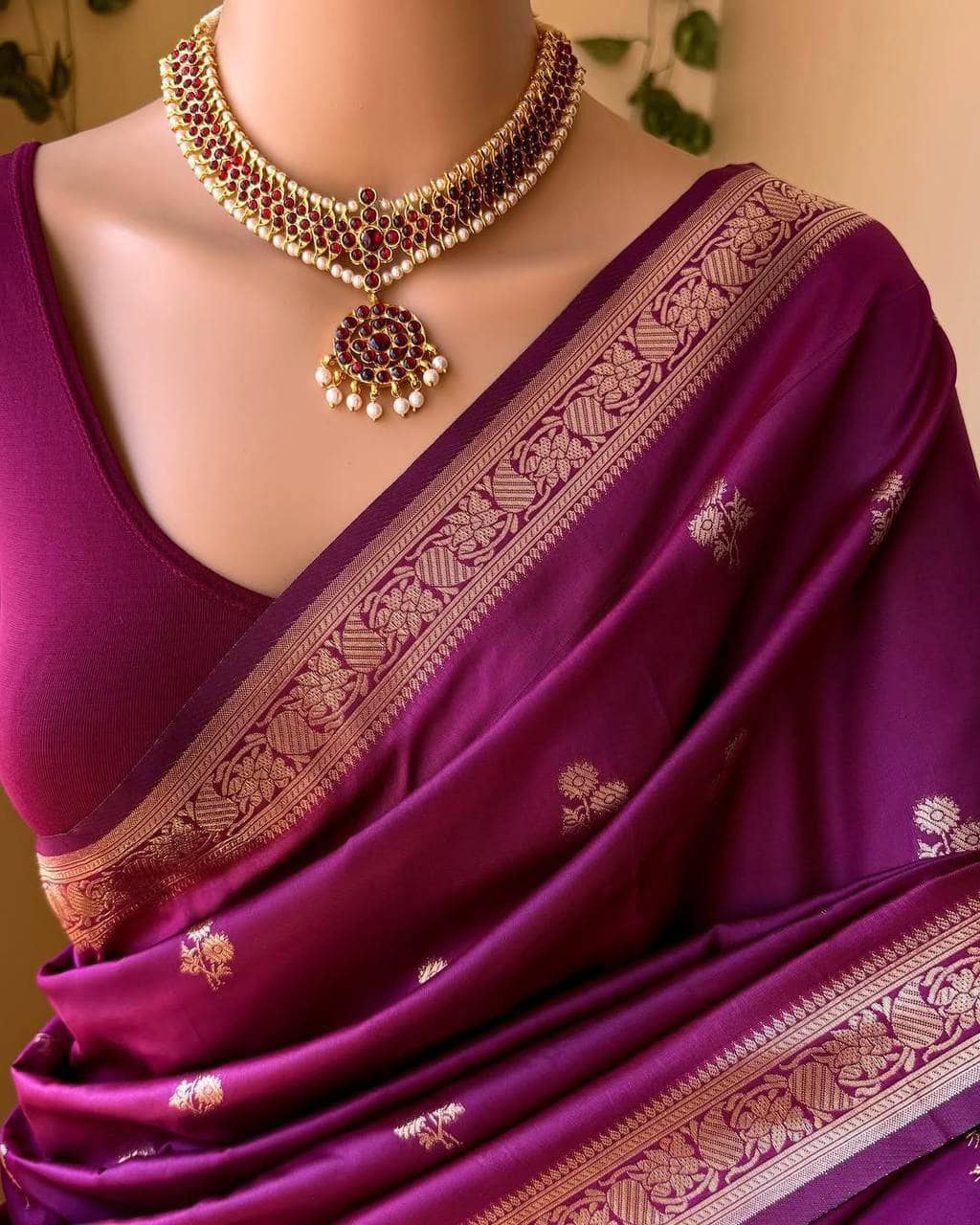 fab woven Art Silk Woven Kanjeevaram Sarees With Unstitched Blouse Piece ( Wine ) - Sarees | Buy online on ZillyBuy