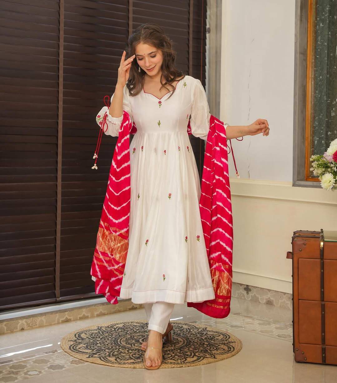     			ARISEN Store Women Chanderi Silk Embroidered Anarkali Kurti With Pants ( White )