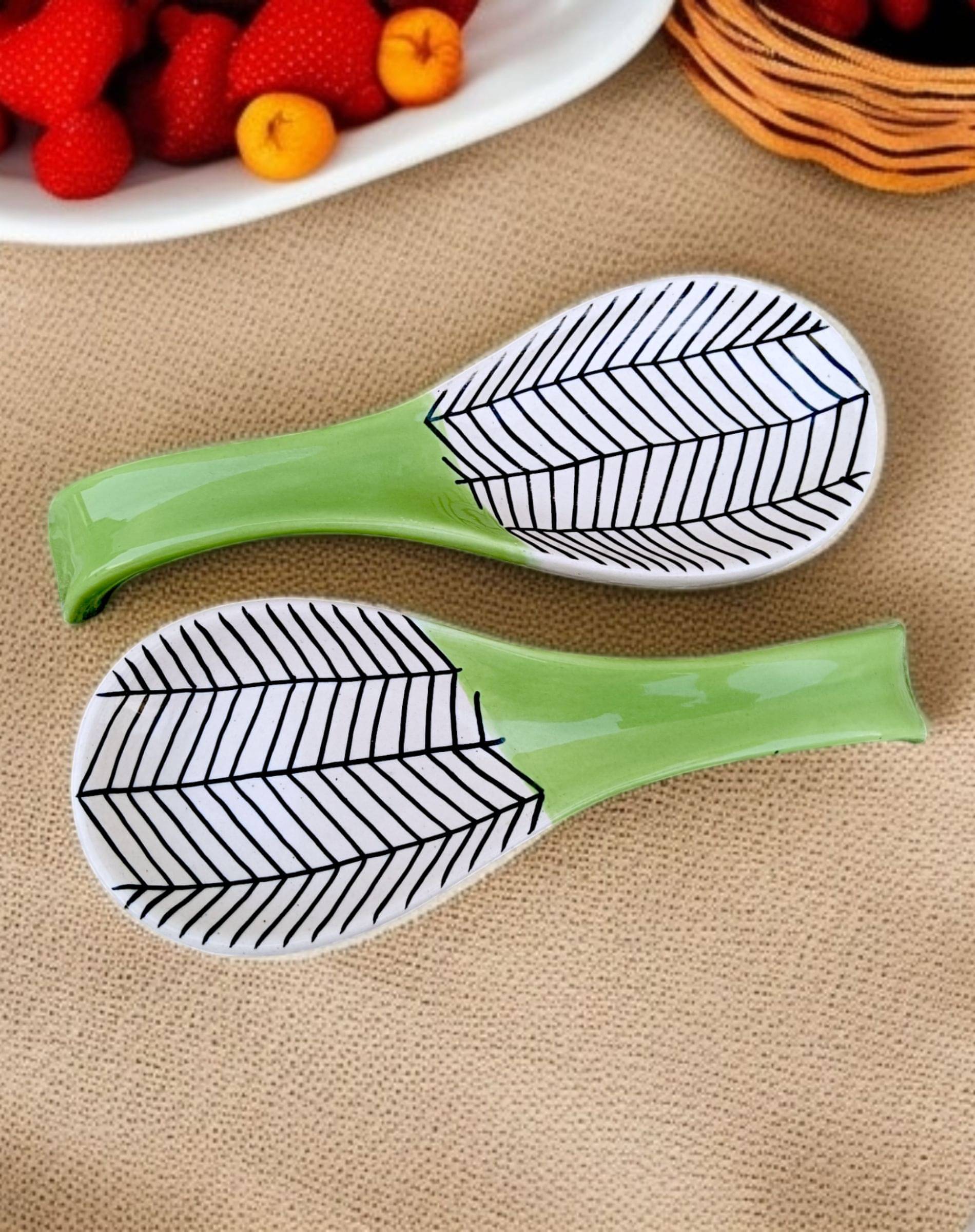     			Malaikah Olv Zbra Lng Spn Rst Ceramic Printed Soup Spoon Light Green ( Pack of 2 )