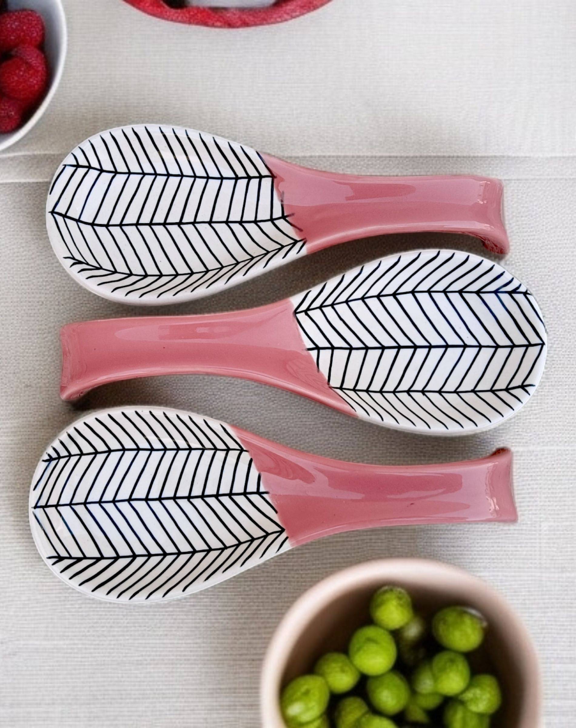     			Malaikah Pnk Zbra Lng Spn Rst Ceramic Printed Soup Spoon Pink ( Pack of 3 )