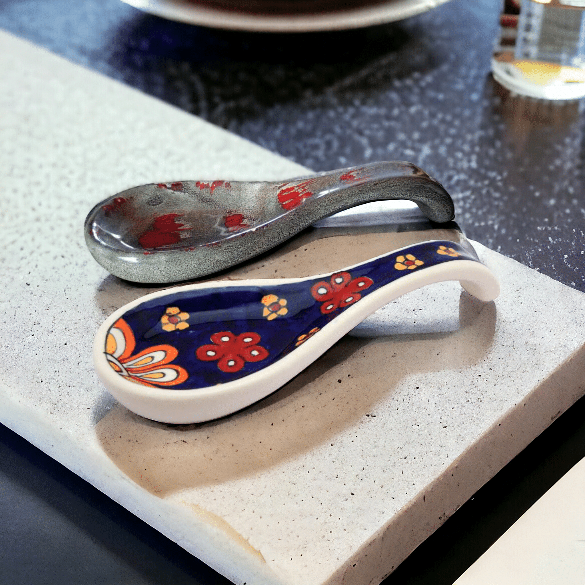     			Malaikah Red And Blue Print Long Spoon Rest Ceramic Table Spoon Multi Color ( Pack of 2 )