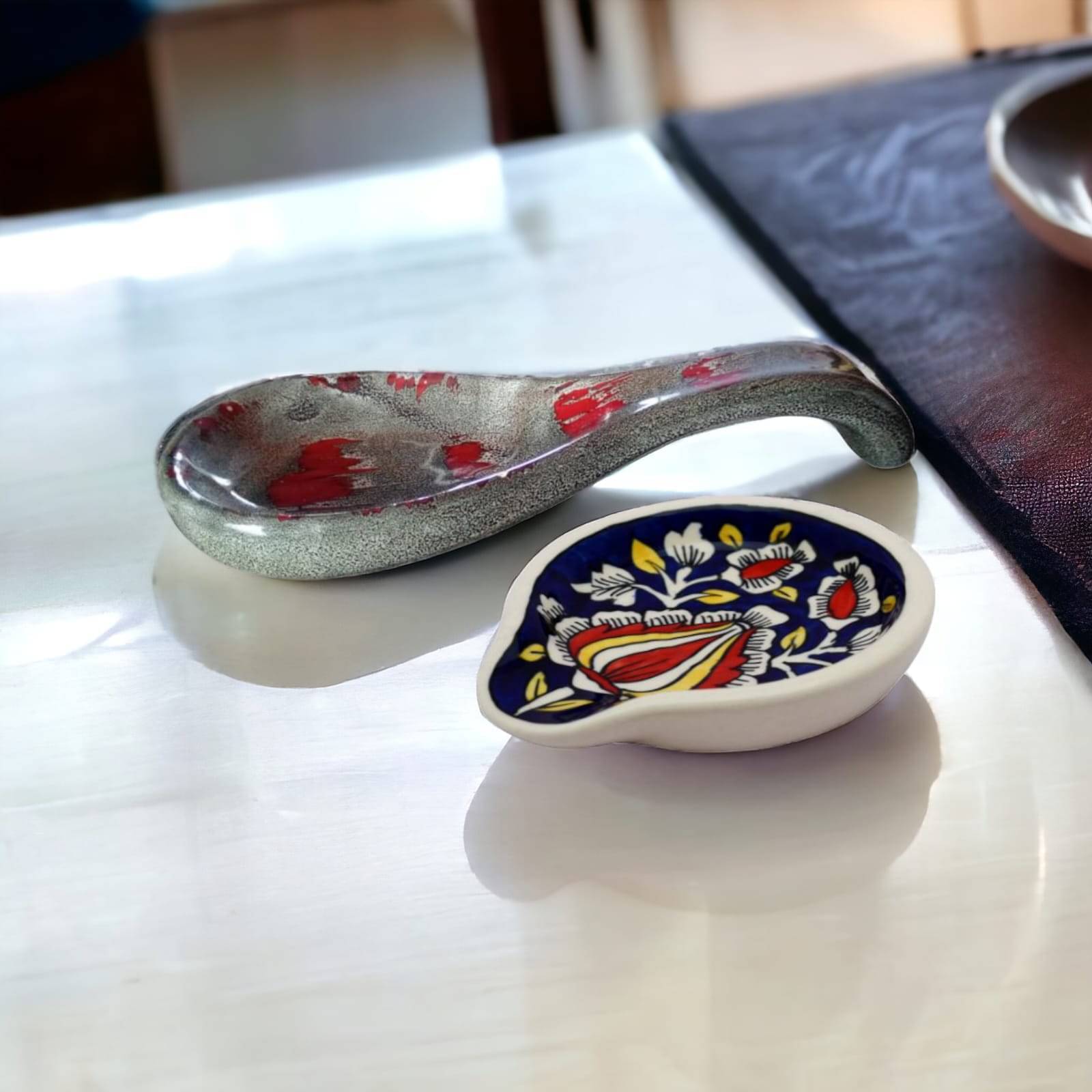     			Malaikah Red Hrt Blu Rnd Spn Ceramic Table Spoon Multi Color ( Pack of 2 )
