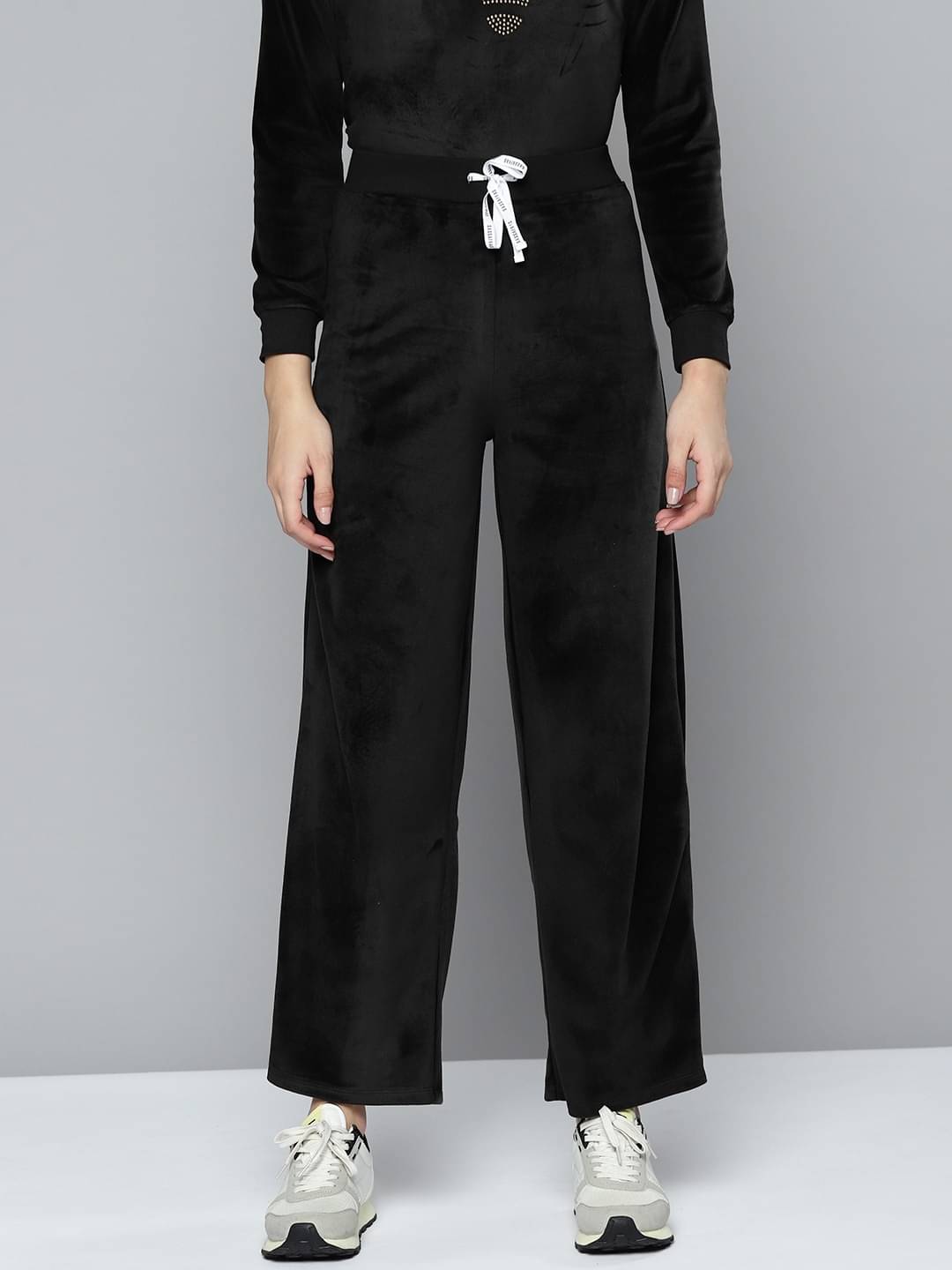     			Sassafras Pack of 1 Cotton Regular Women's Casual Pants ( Black )