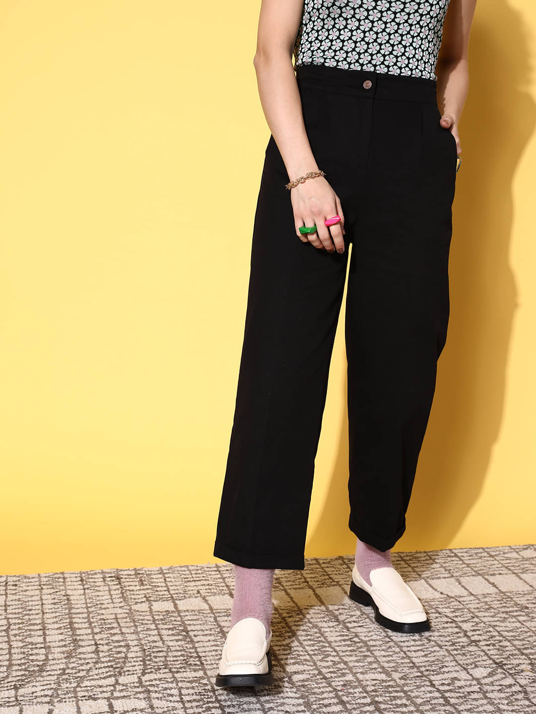     			Sassafras Pack of 1 Cotton Regular Women's Casual Pants ( Black )