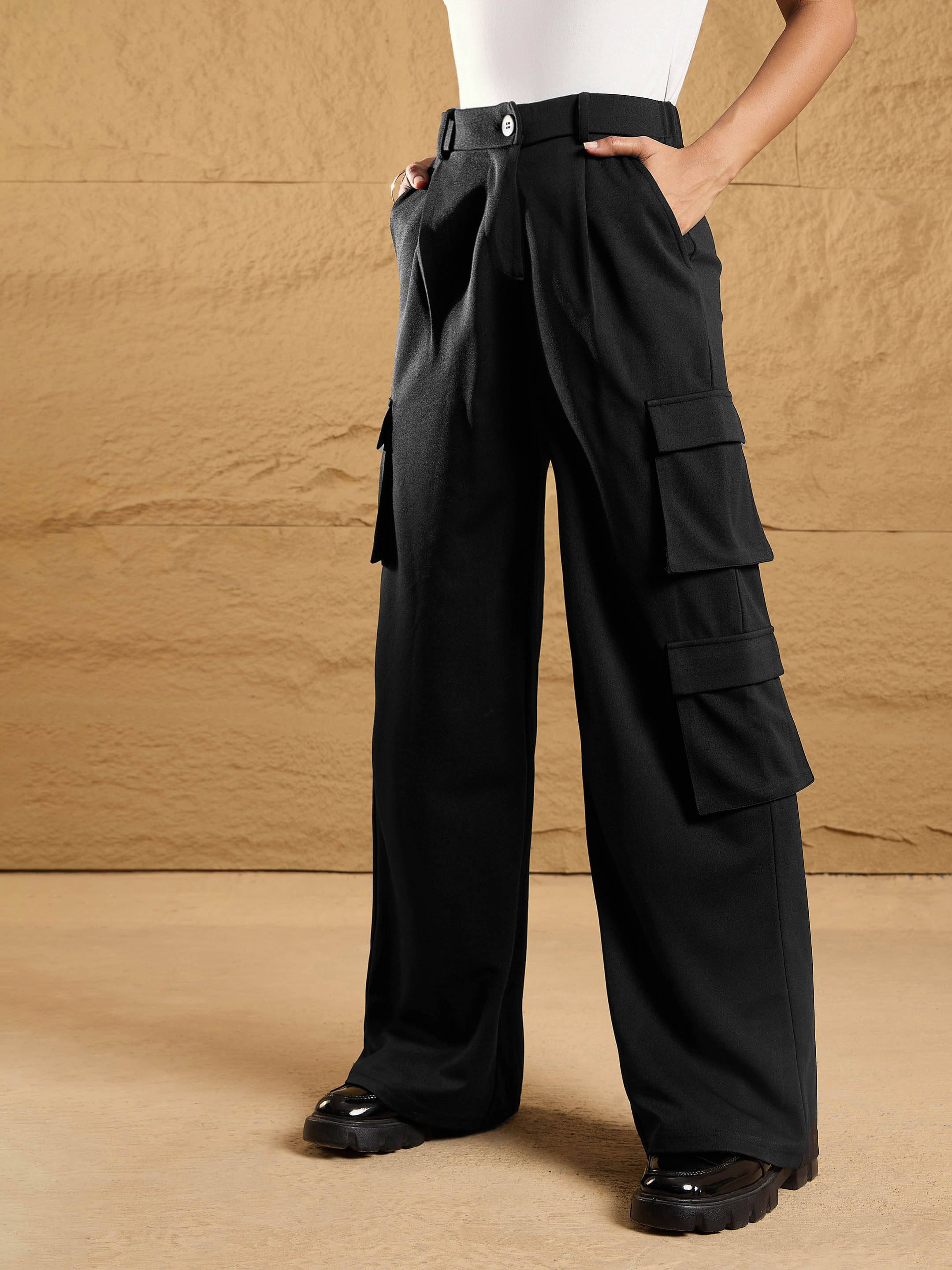     			Sassafras Pack of 1 Polyester Regular Women's Casual Pants ( Black )