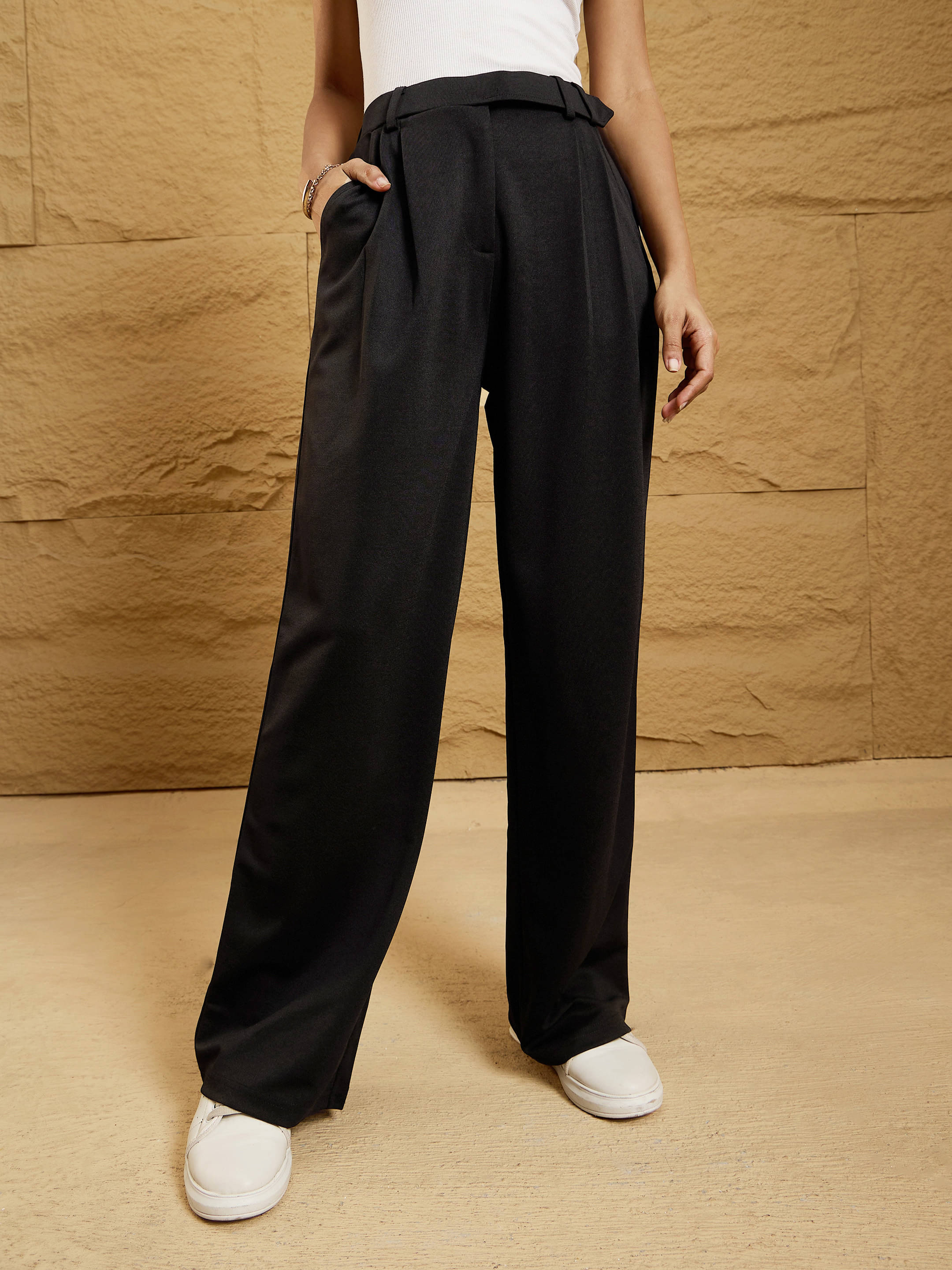     			Sassafras Pack of 1 Polyester Regular Women's Casual Pants ( Black )