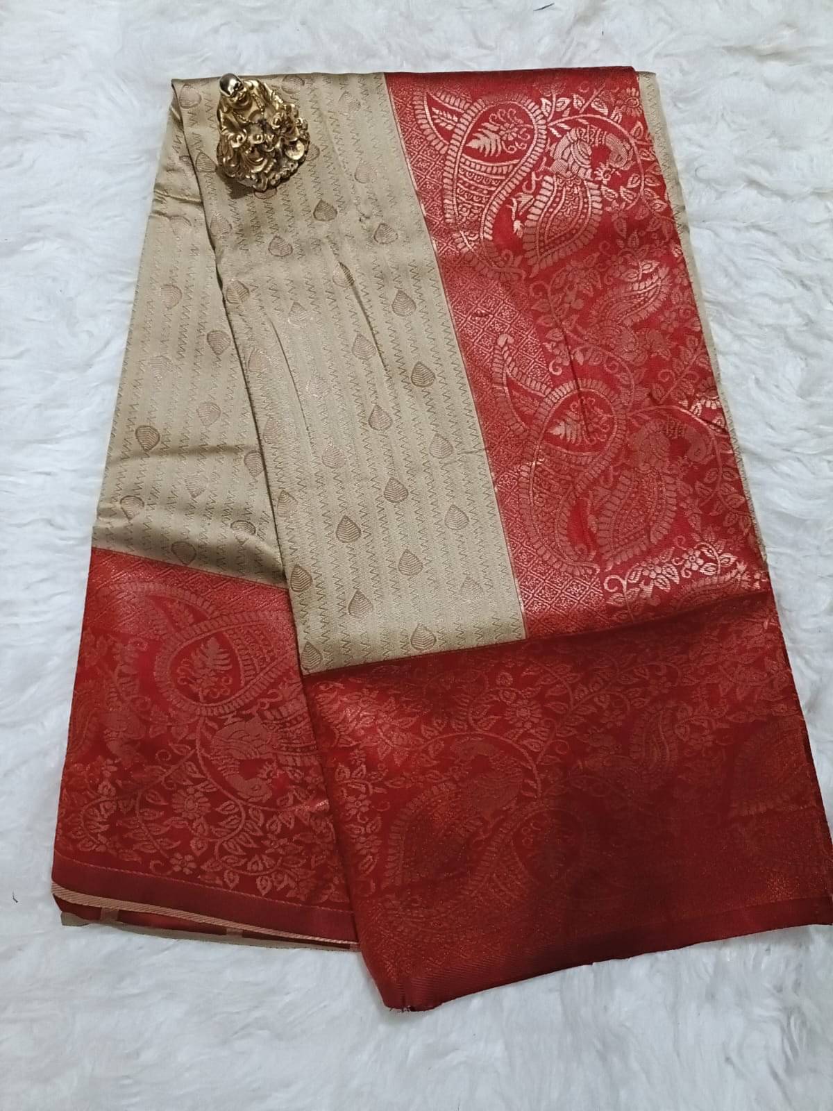 Semore Art Silk Embellished Saree With Unstitched Blouse Piece ( Beige ) Semore Art Silk Embellished Saree With Unstitched Blouse Piece ( Beige )