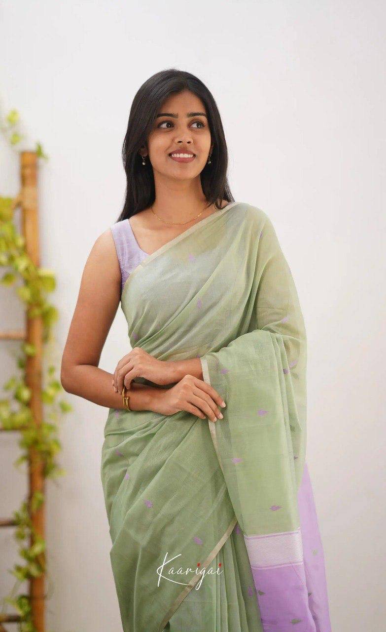     			fab woven Art Silk Woven Kanjeevaram Sarees With Unstitched Blouse Piece ( Light Green )