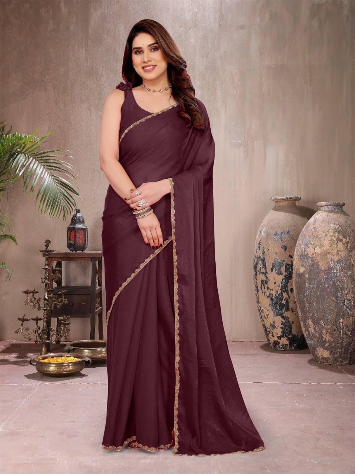     			BLEESBURY Zimmy Choo Solid Saree With Unstitched Blouse Piece ( Burgundy )