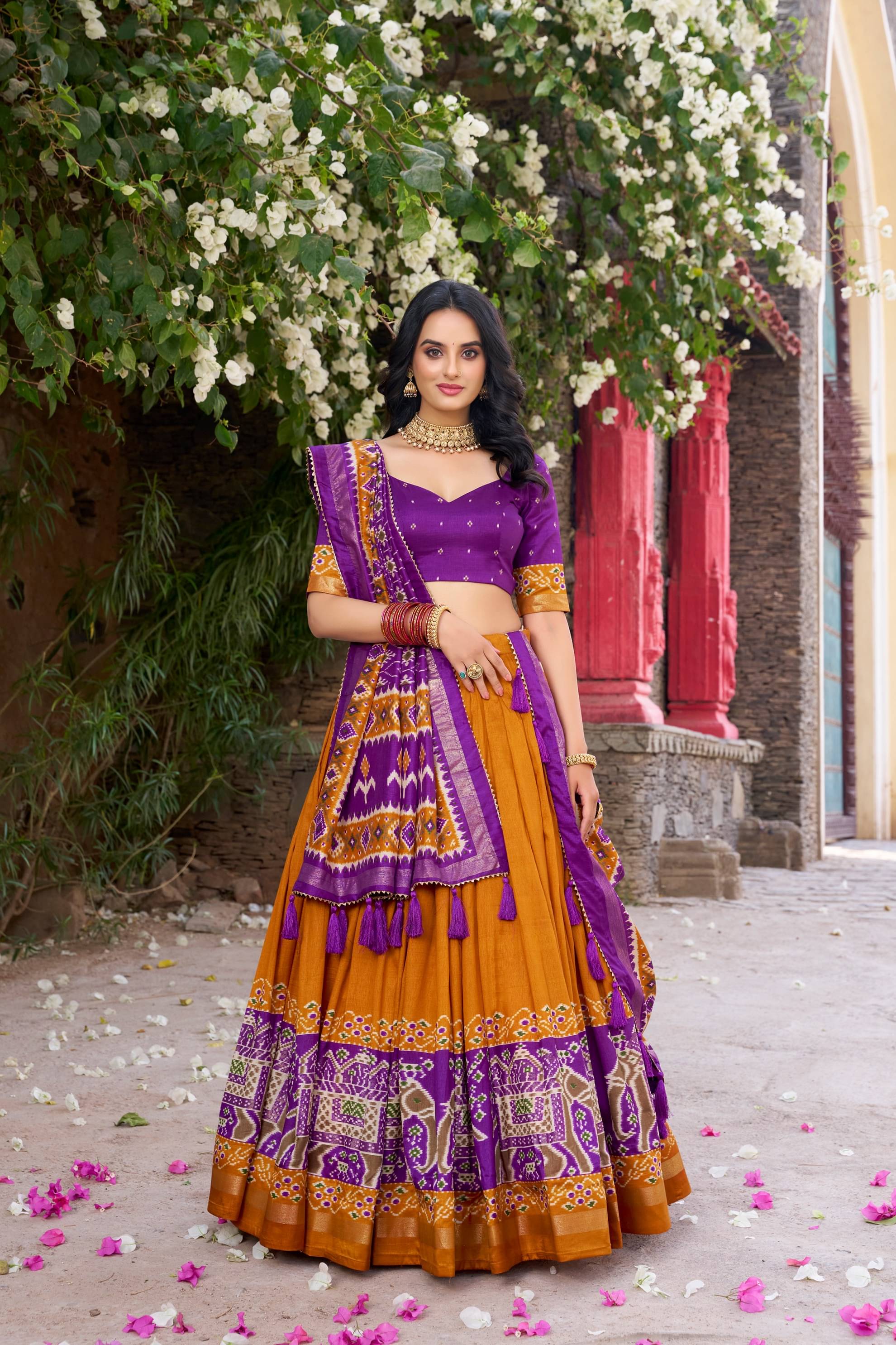 CYNOR Yellow Tussar Silk Unstitched Semi Stitched Lehenga Single CYNOR Yellow Tussar Silk Unstitched Semi Stitched Lehenga Single