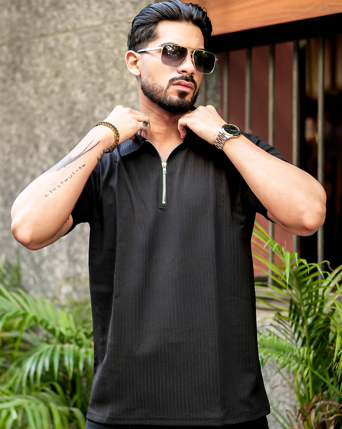     			ENITOR Men Cotton Blend Regular Fit Self Design Polo T Shirt ( Black )
