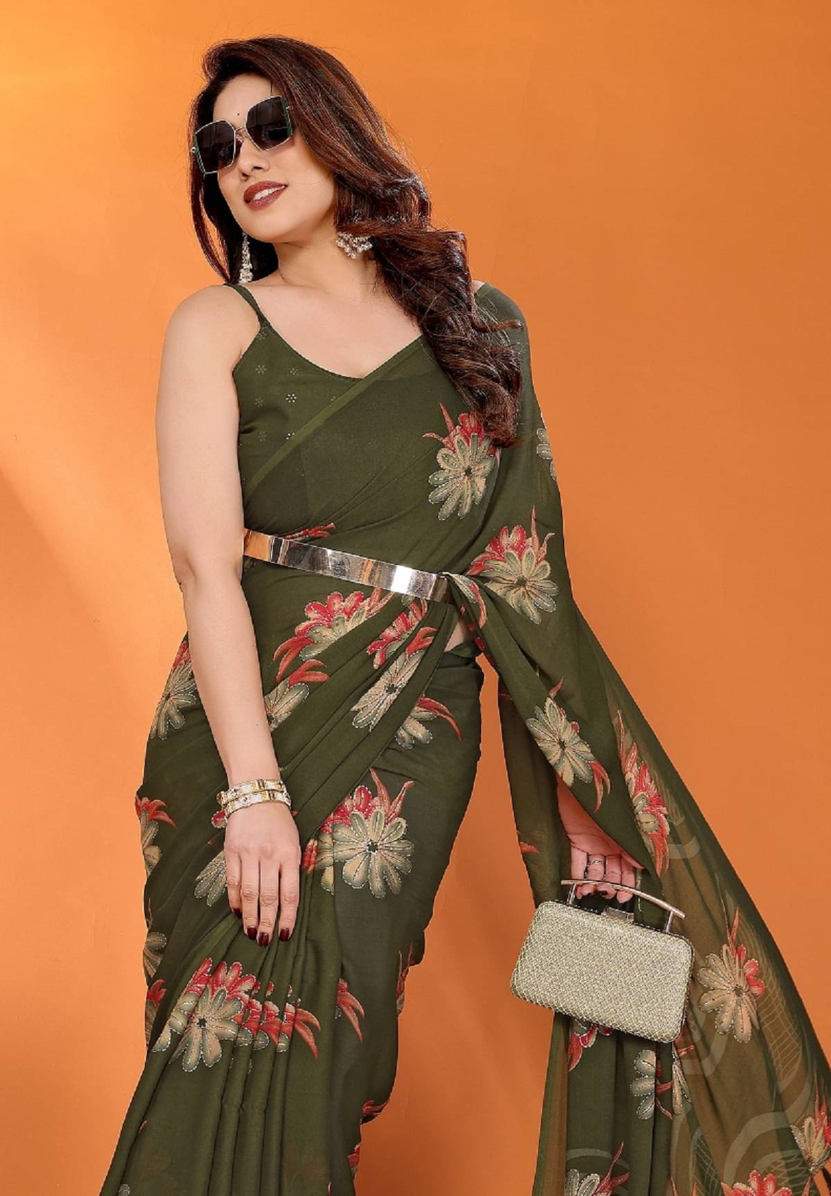 Gazal Fashions Georgette Printed Saree With Unstitched Blouse Piece ( Green ) Gazal Fashions Georgette Printed Saree With Unstitched Blouse Piece ( Green )