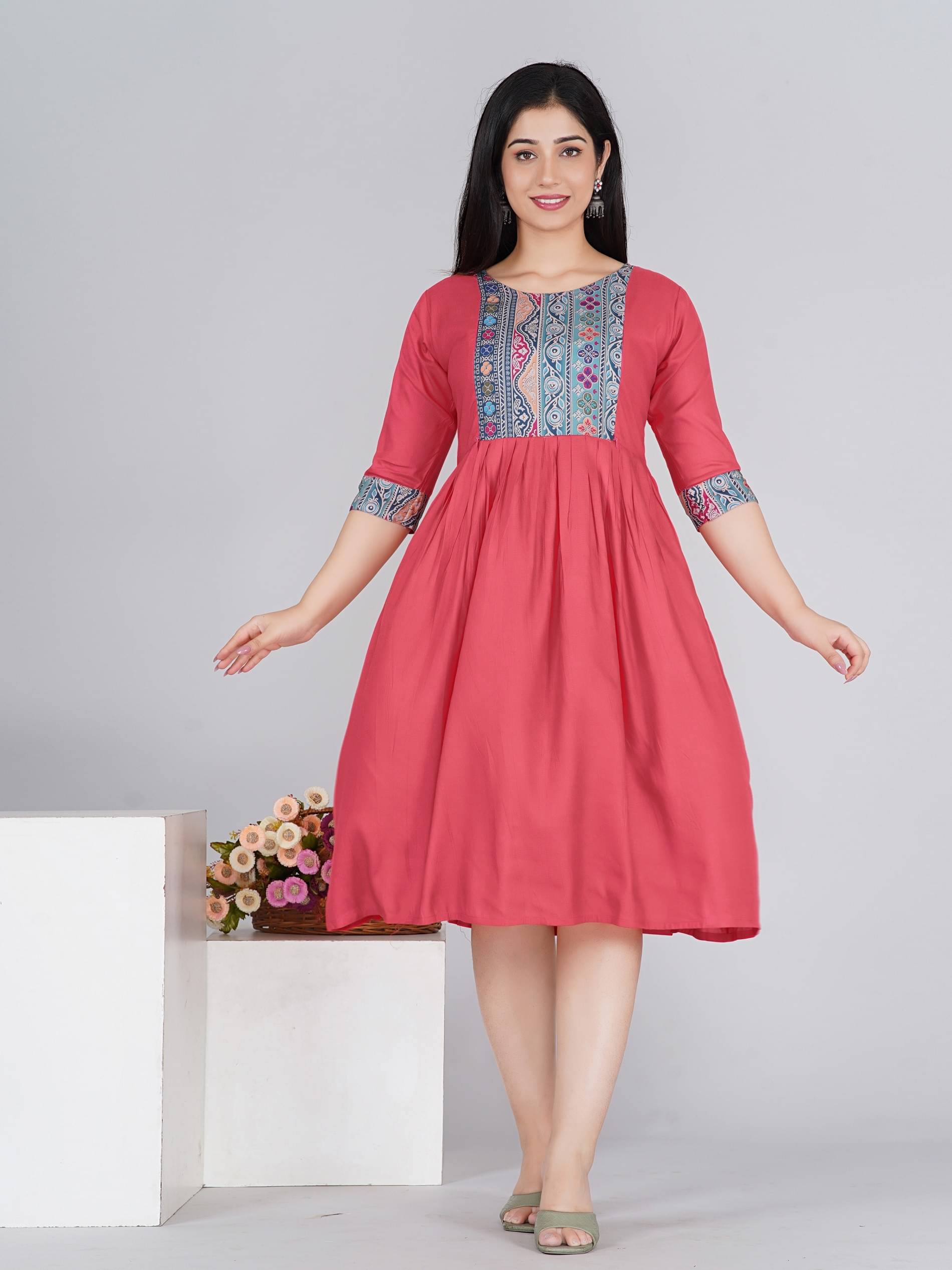     			Genric Women Rayon Printed Anarkali Kurti ( Pink )