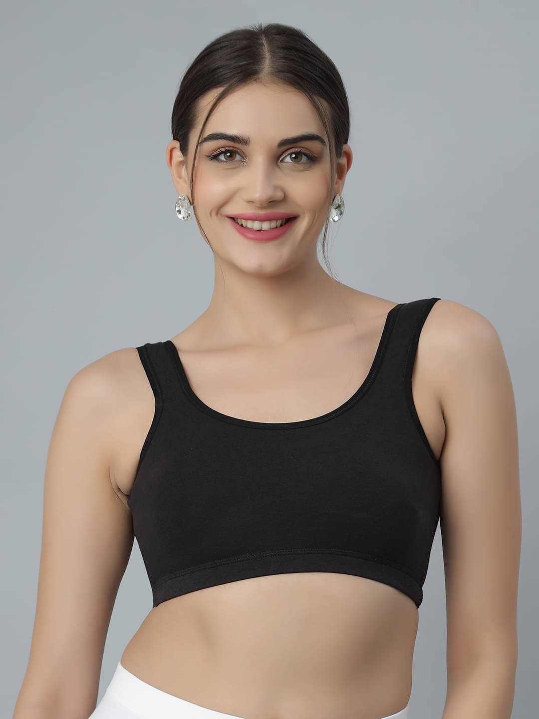     			LUXORA Black Cotton Blend Non Padded Women's Sports Bra ( Pack of 1 )