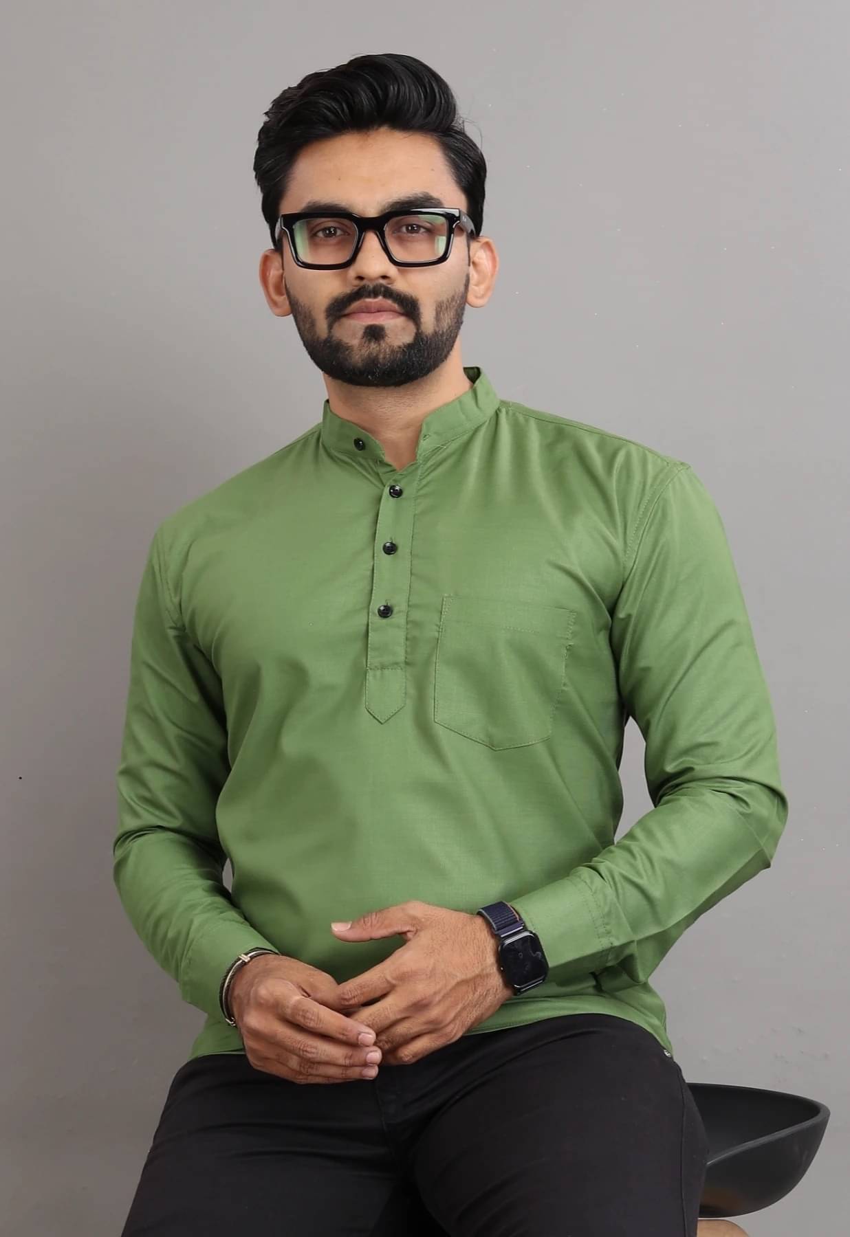 SPOQUE Green Cotton Blend Men's Regular Kurta ( Pack of 1 )     			SPOQUE Green Cotton Blend Men's Regular Kurta ( Pack of 1 )