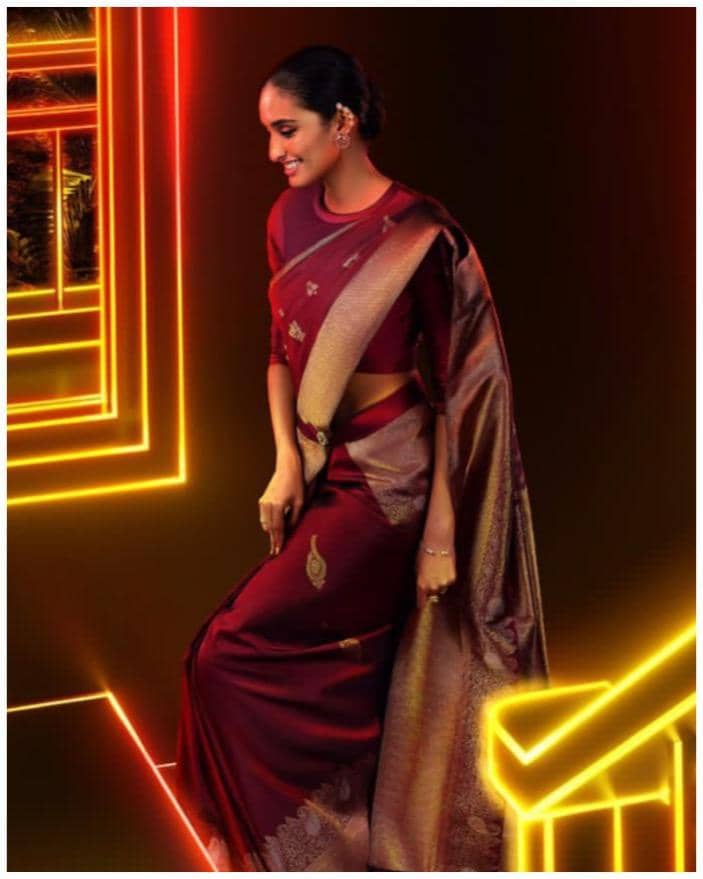 fab woven Art Silk Woven Kanjeevaram Sarees With Unstitched Blouse Piece ( Maroon ) - Sarees | Buy online on ZillyBuy