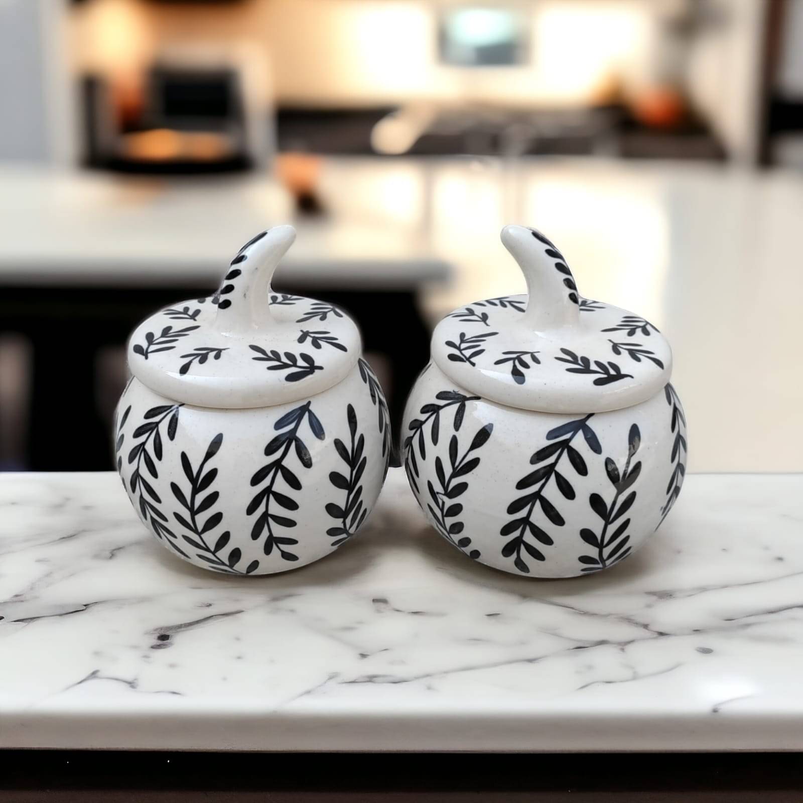 Malaikah Blk Leaf Lid Jar Ceramic Black Spice Container ( Set of 2 ) Malaikah Blk Leaf Lid Jar Ceramic Black Spice Container ( Set of 2 )