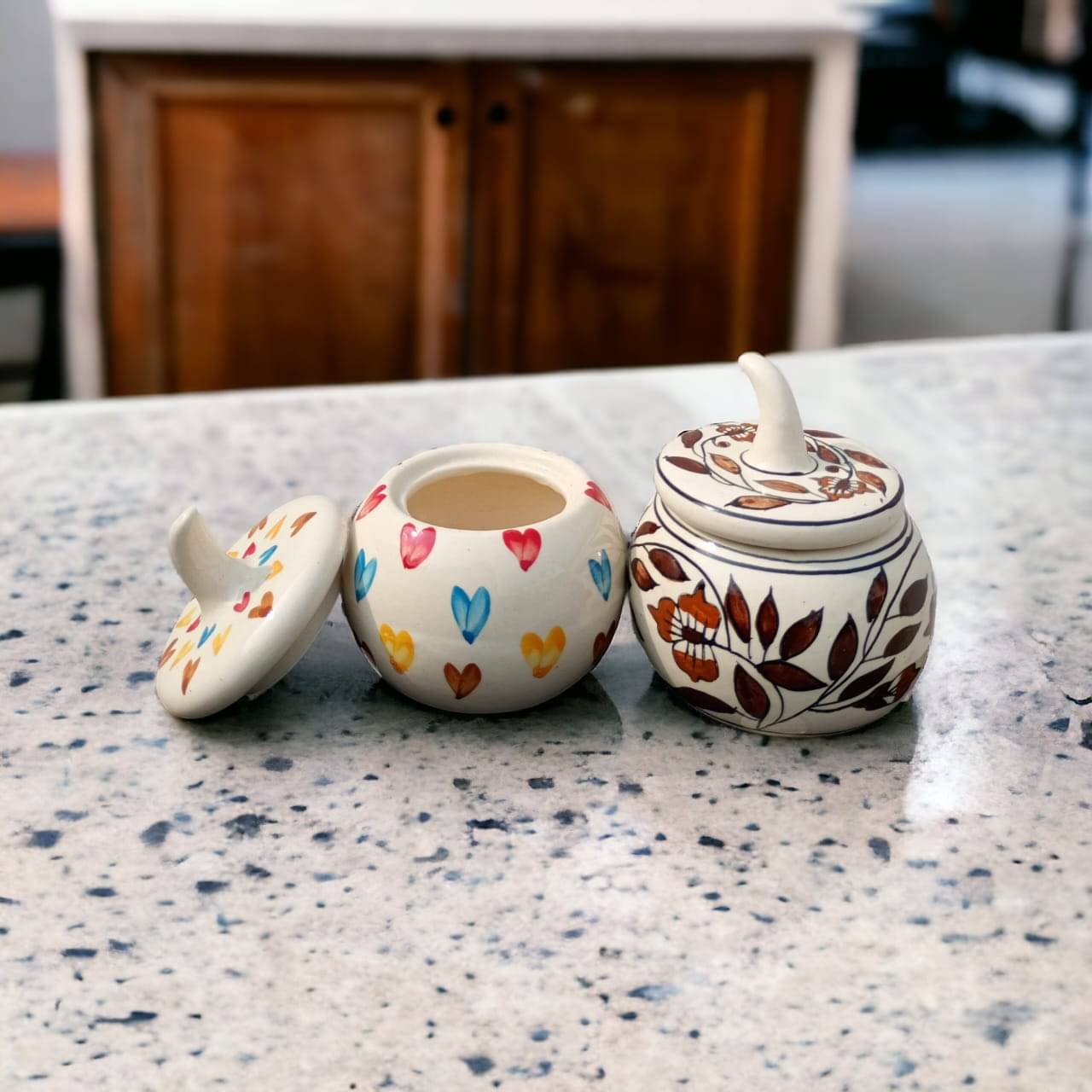 Malaikah Brwn, Hrt Lid Jar Ceramic Multicolor Spice Container ( Set of 2 ) Malaikah Brwn, Hrt Lid Jar Ceramic Multicolor Spice Container ( Set of 2 )