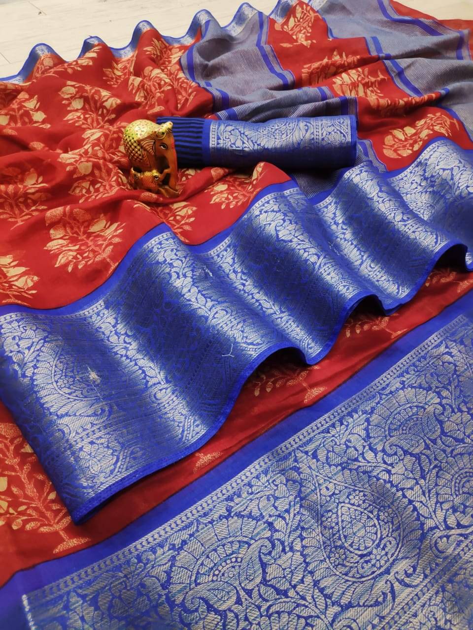 R K S M Cotton Silk Printed Saree With Unstitched Blouse Piece ( Blue )     			R K S M Cotton Silk Printed Saree With Unstitched Blouse Piece ( Blue )