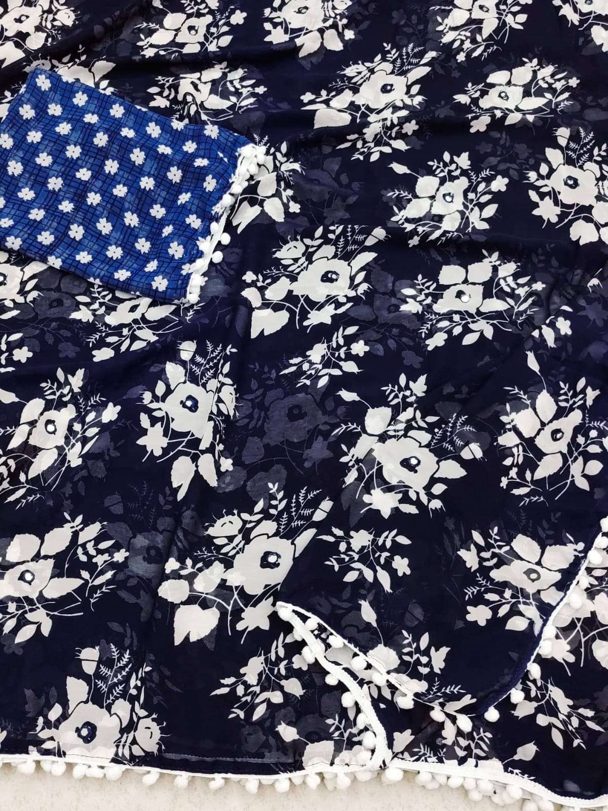 R K S M Georgette Printed Saree With Unstitched Blouse Piece ( Blue ) R K S M Georgette Printed Saree With Unstitched Blouse Piece ( Blue )
