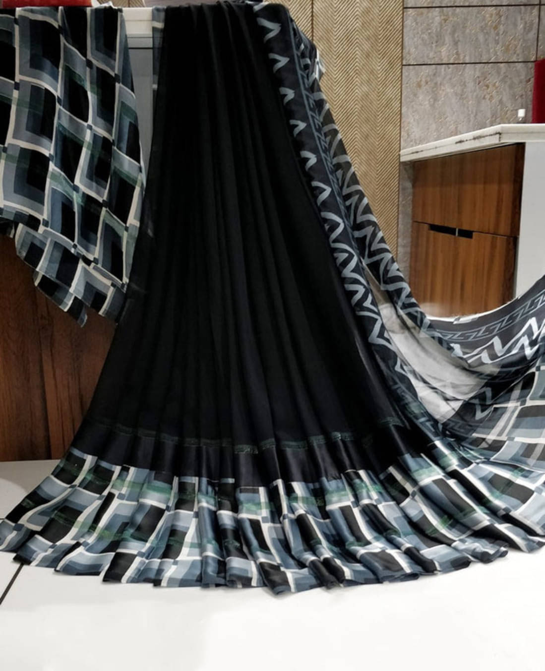     			SHIRODHARI Satin Printed Saree With Unstitched Blouse Piece ( Black )