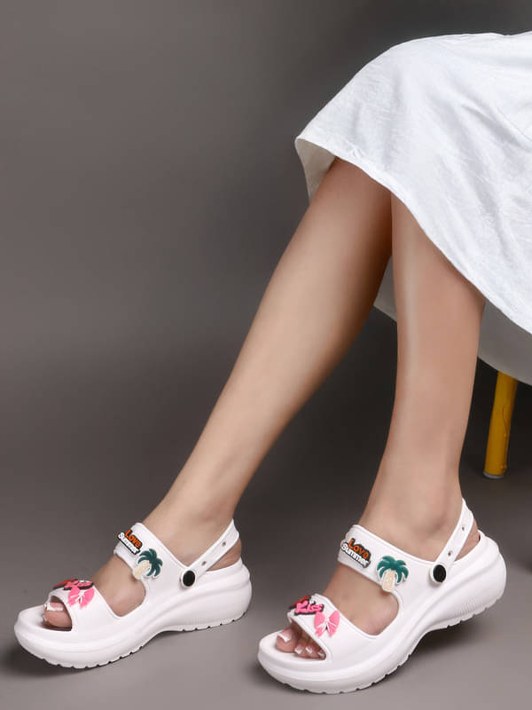     			Sukun White Women's Clogs