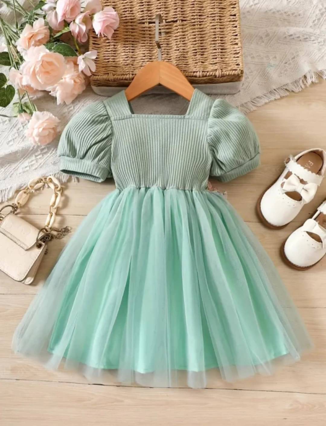     			UPTREND VESTURE Net Dress For Baby Girls ( Pack of 1 , Green )