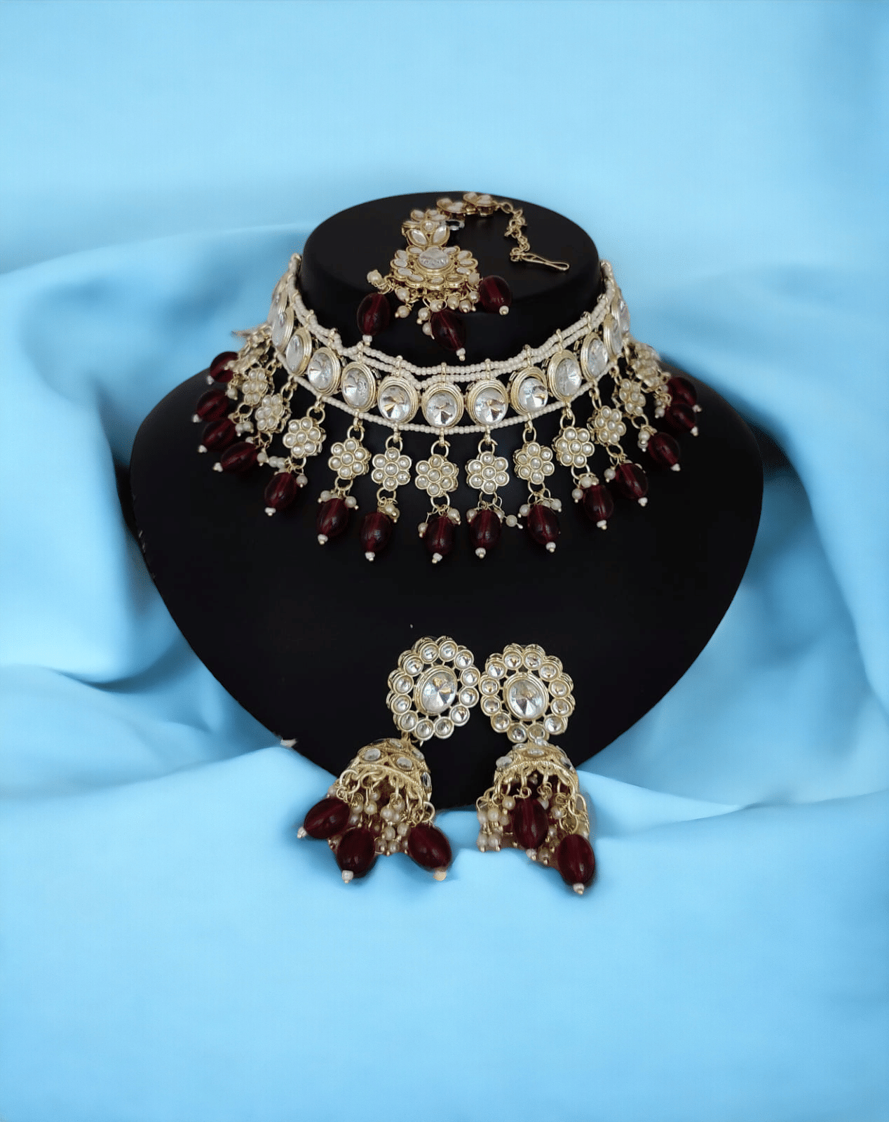     			Yuzi Jewells Wine Alloy Necklace Set ( Pack of 1 )
