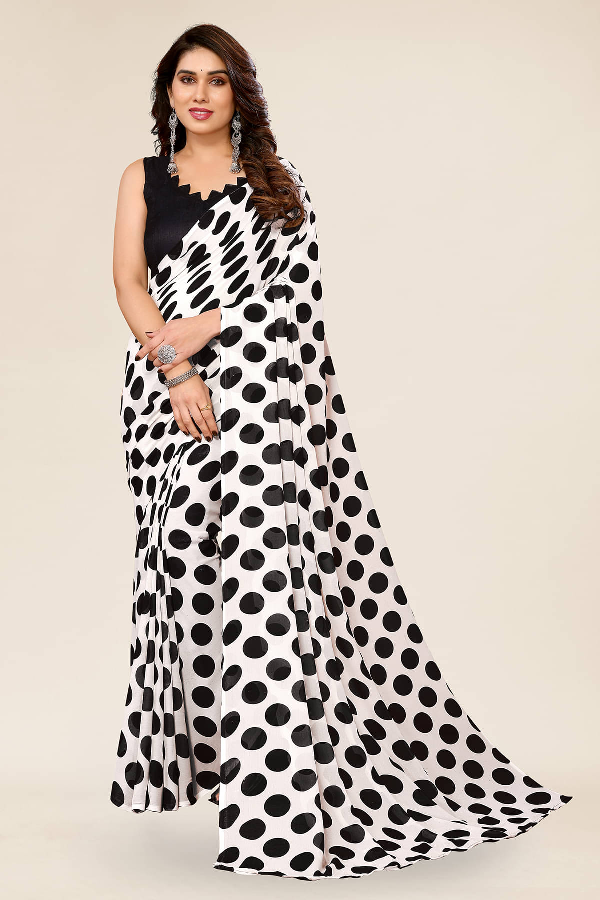 ANAND SAREES Georgette Printed Chanderi saree With Unstitched Blouse Piece ( Black ) ANAND SAREES Georgette Printed Chanderi saree With Unstitched Blouse Piece ( Black )