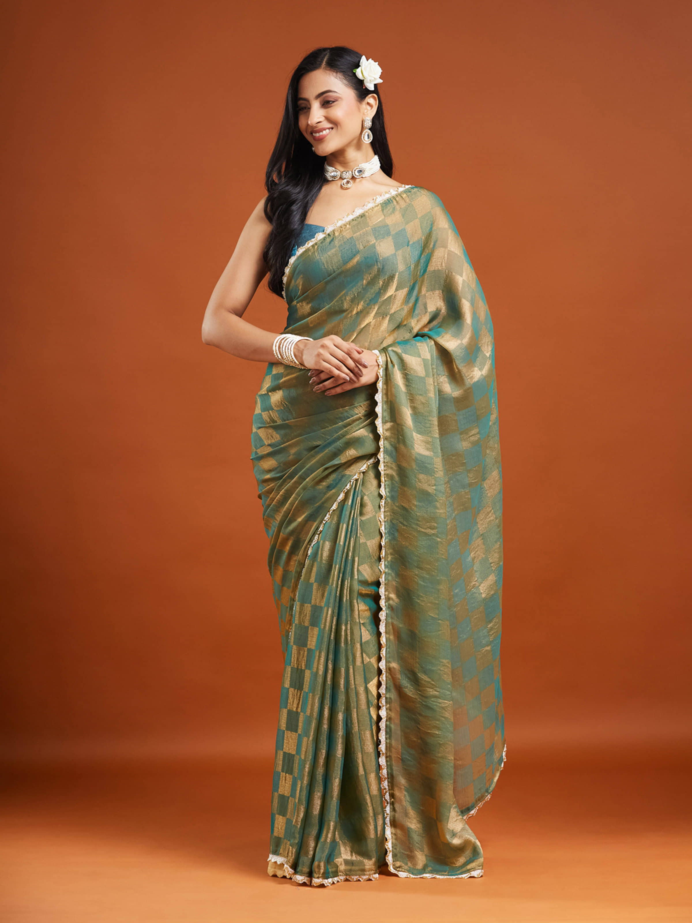 Indy Bliss Silk Blend Checks Saree With Unstitched Blouse Piece ( Wine ) - Sarees | Buy online on ZillyBuy