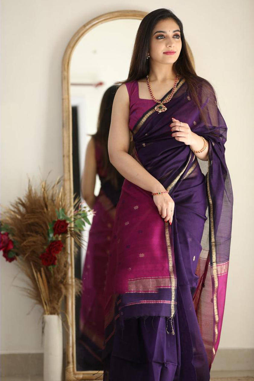     			Rameshwaram creative Silk Woven Banarasi saree With Unstitched Blouse Piece ( Wine,Pink )