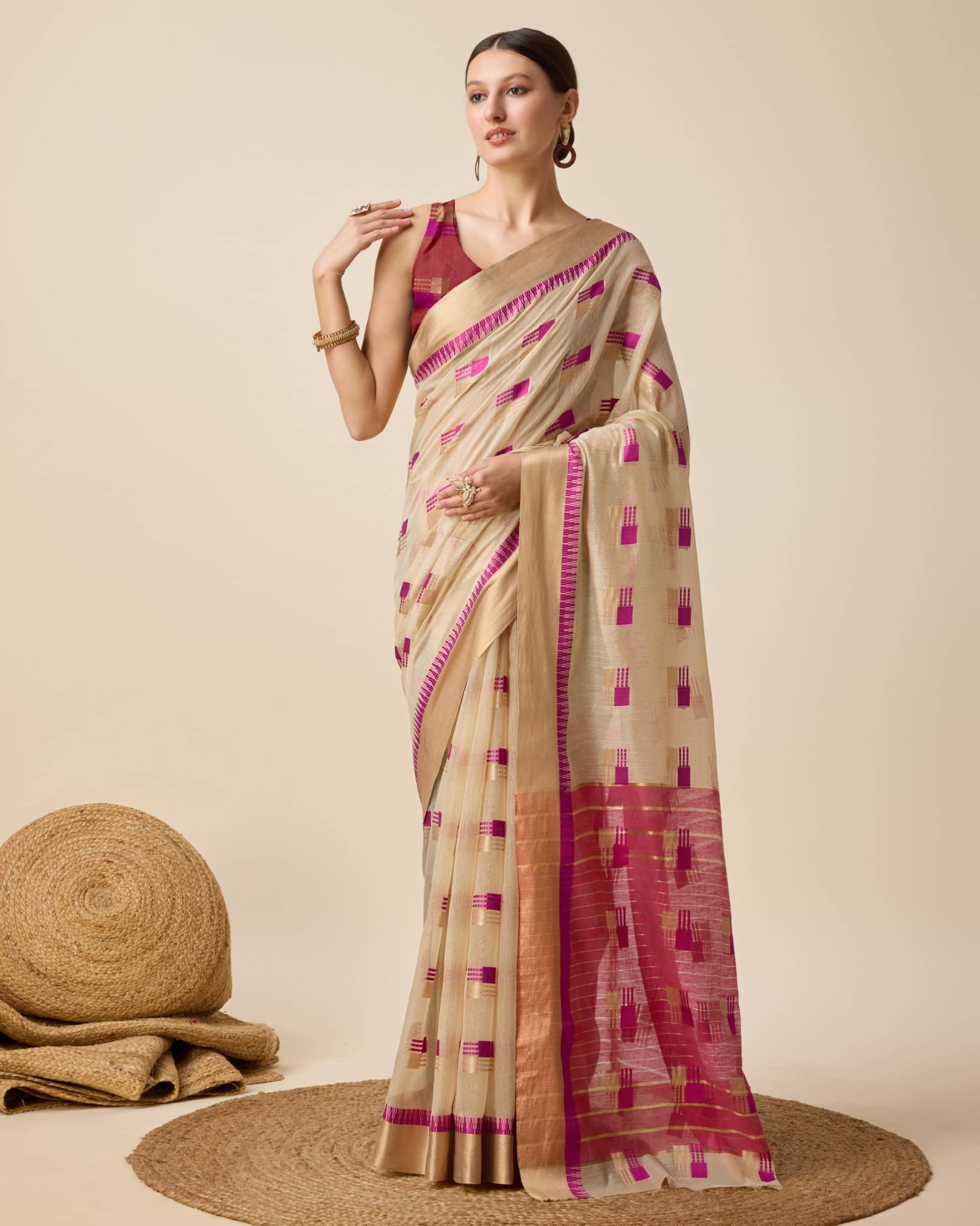     			Rangtulika Ethnics Silk Woven Banarasi saree With Unstitched Blouse Piece ( Beige )