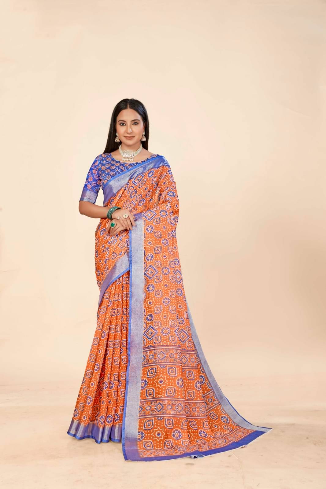 VTEXX Cotton Printed Saree With Unstitched Blouse Piece ( Multicolor 4 ) VTEXX Cotton Printed Saree With Unstitched Blouse Piece ( Multicolor 4 )