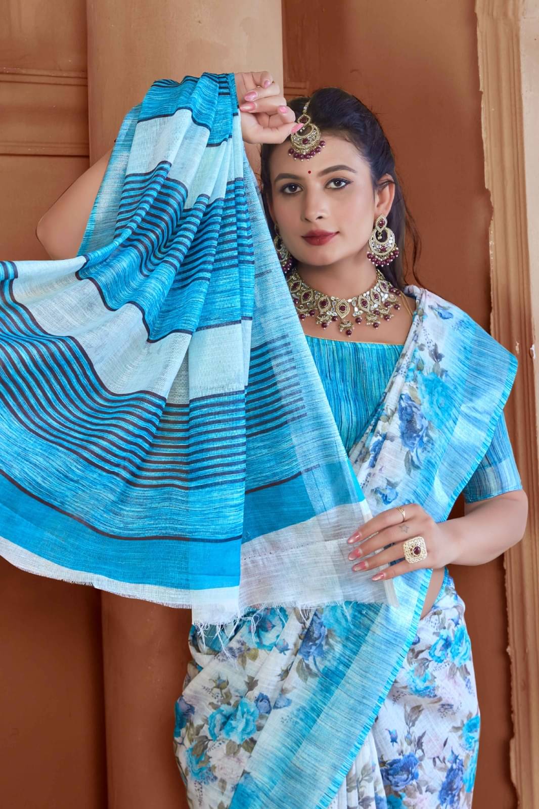     			VTEXX Cotton Printed Saree With Unstitched Blouse Piece ( Multicolor 4 )