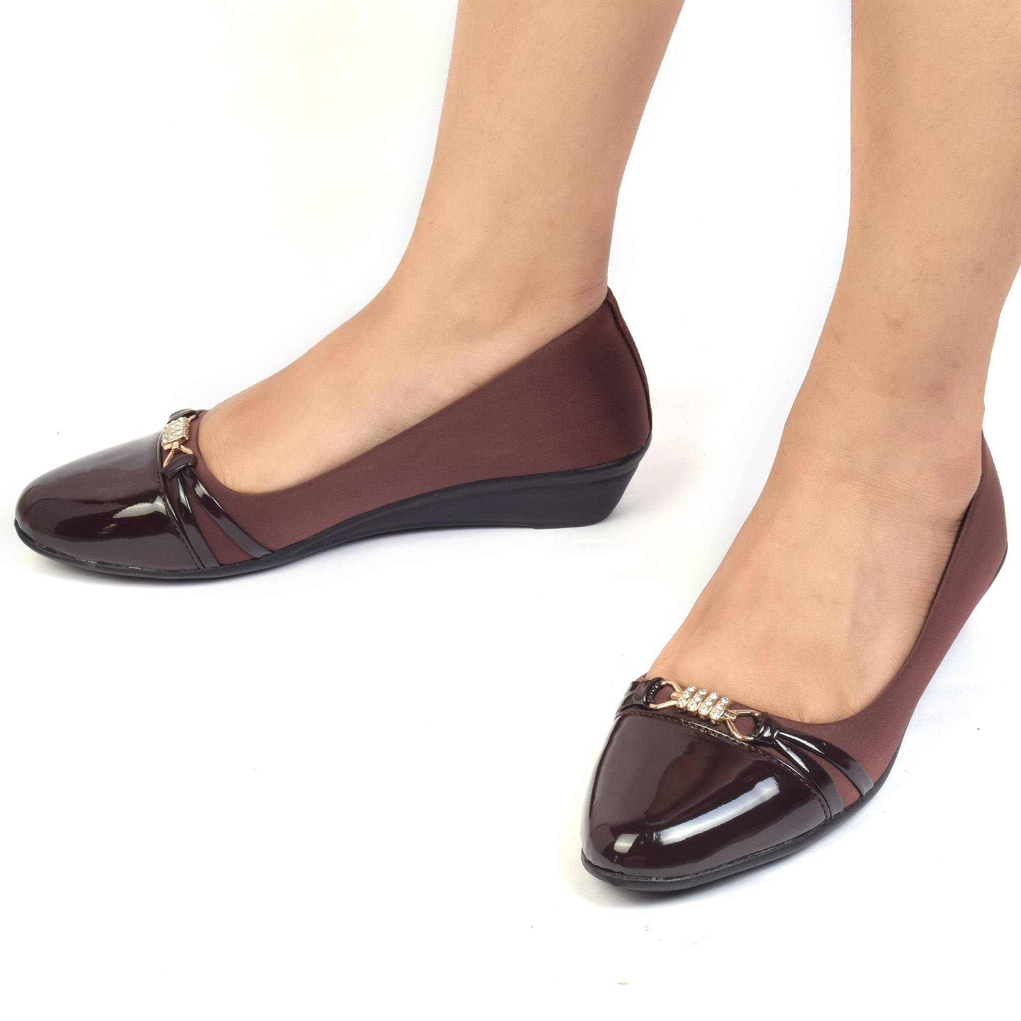     			XE Looks Brown Women's Slip On Heels